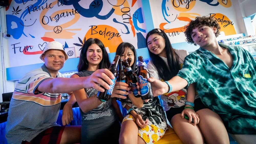 Фото Bodega  Party Hostel - City Center Bangkok