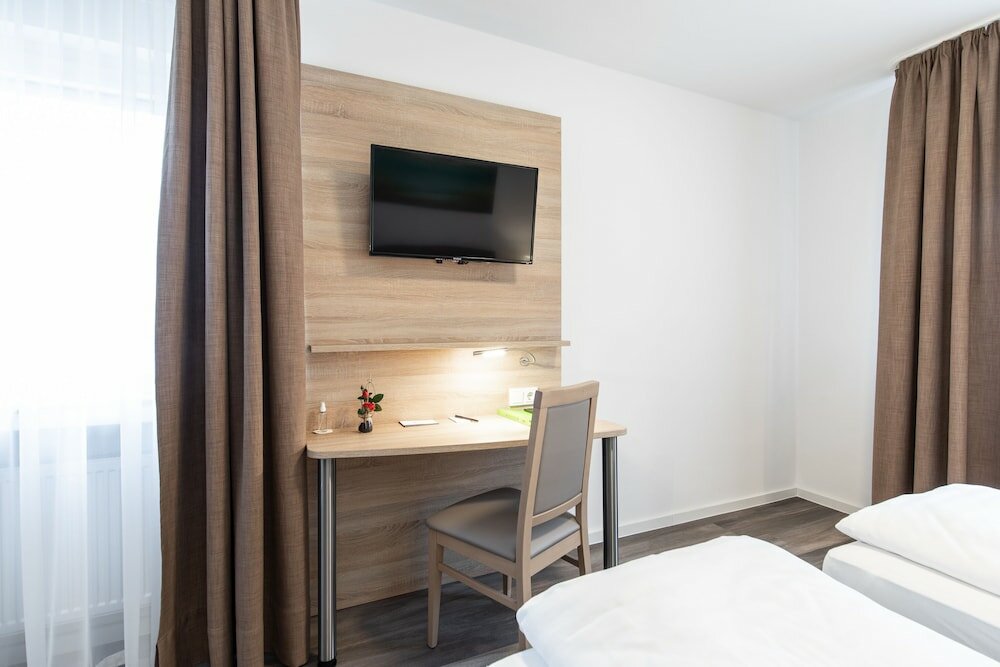 Фото Hotel Köln 2020