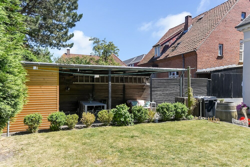 Фото Sweethome Guesthouse