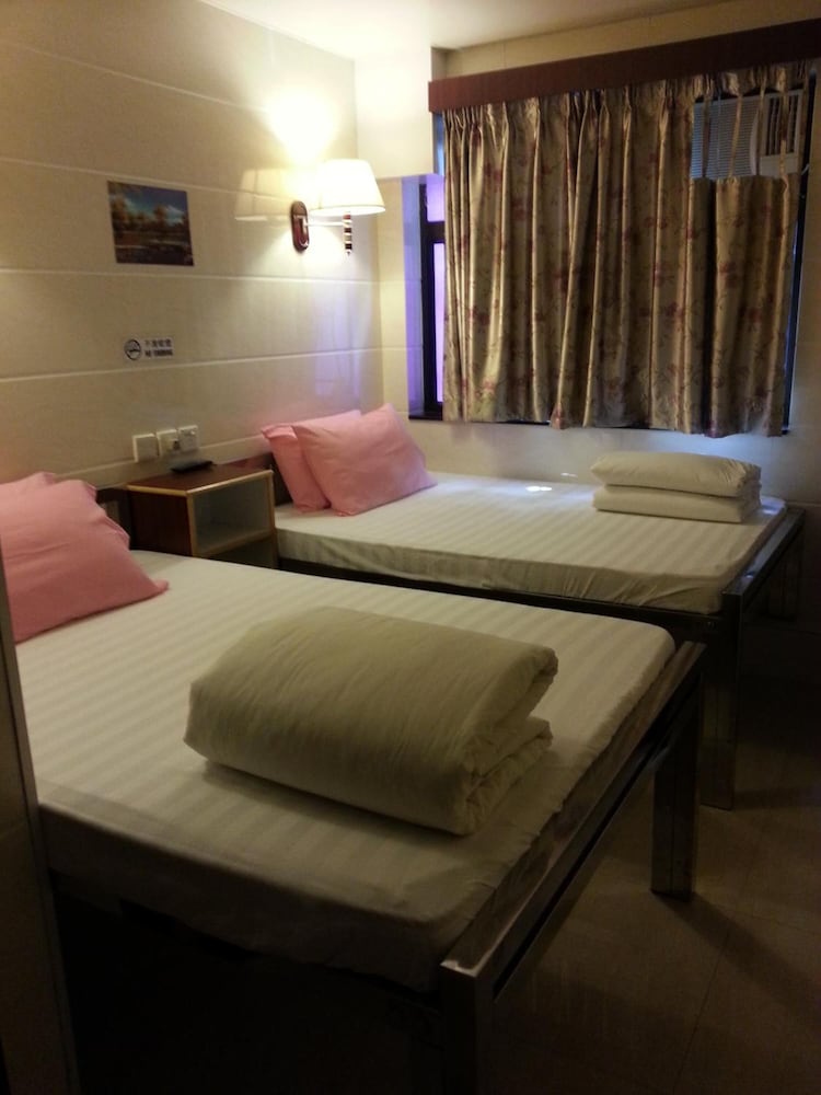 Фото Maple Leaf Guest House