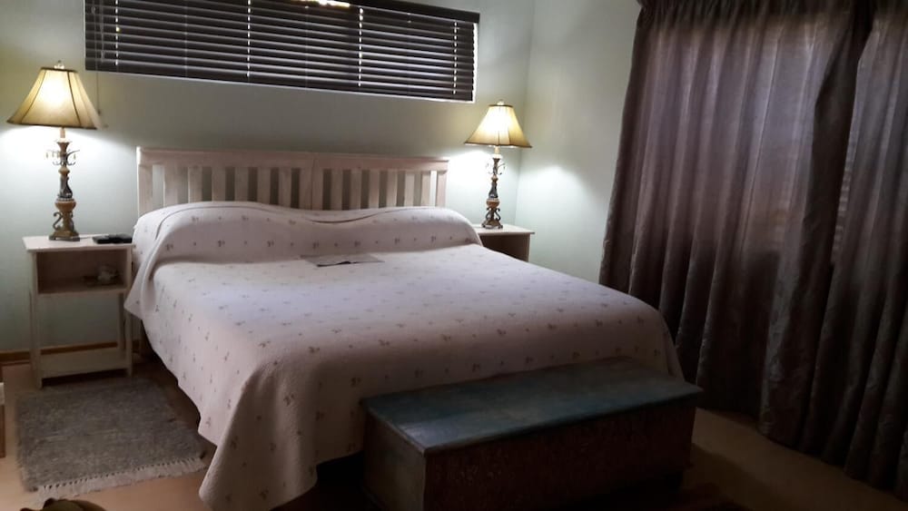 Фото Parrot Peek B&b