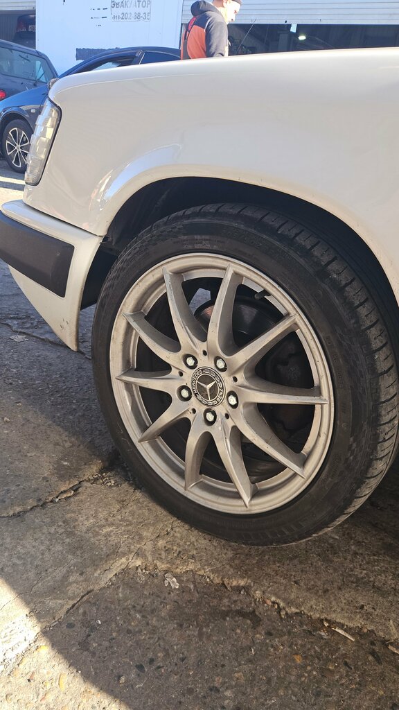Tire service Tire fitting and repair, Sochi, photo