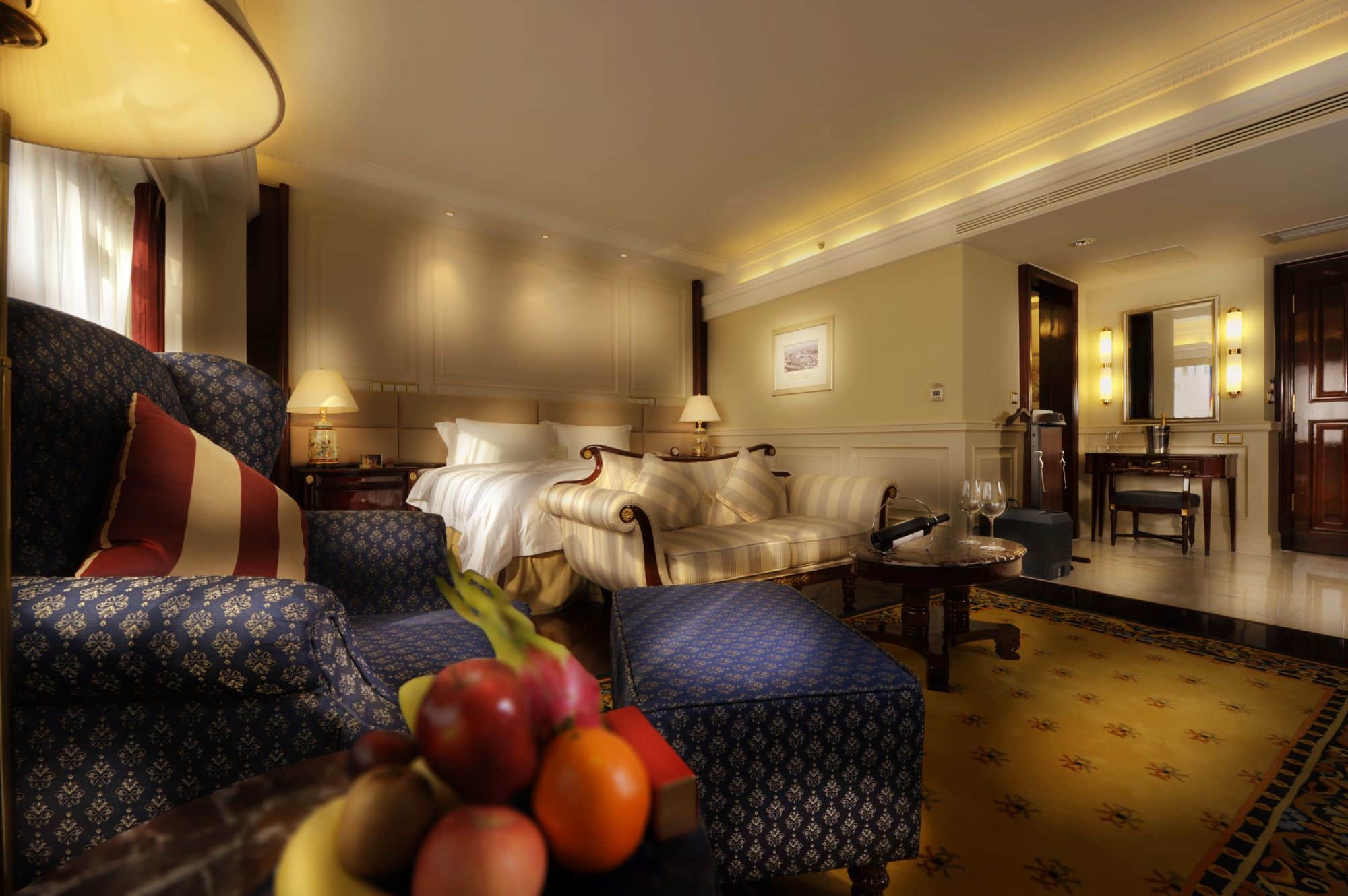 Фото Crowne Plaza Hotel & Suites Landmark Shenzhen by IHG