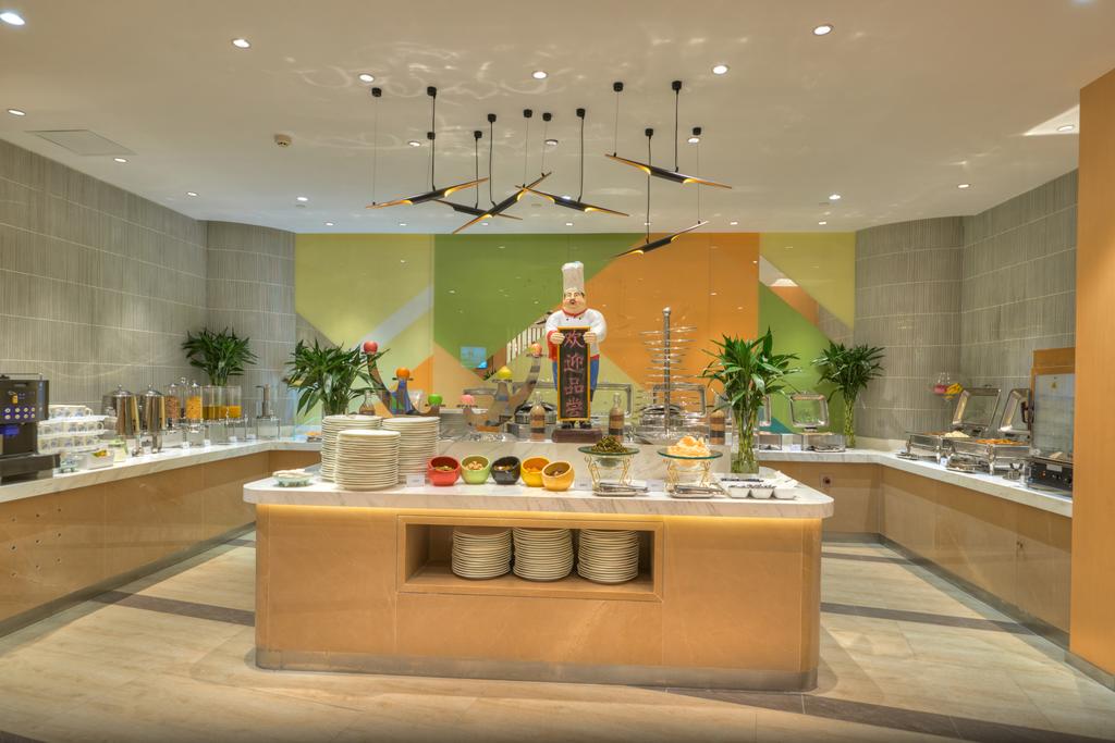 Фото Holiday Inn Express Shanghai Zhenping