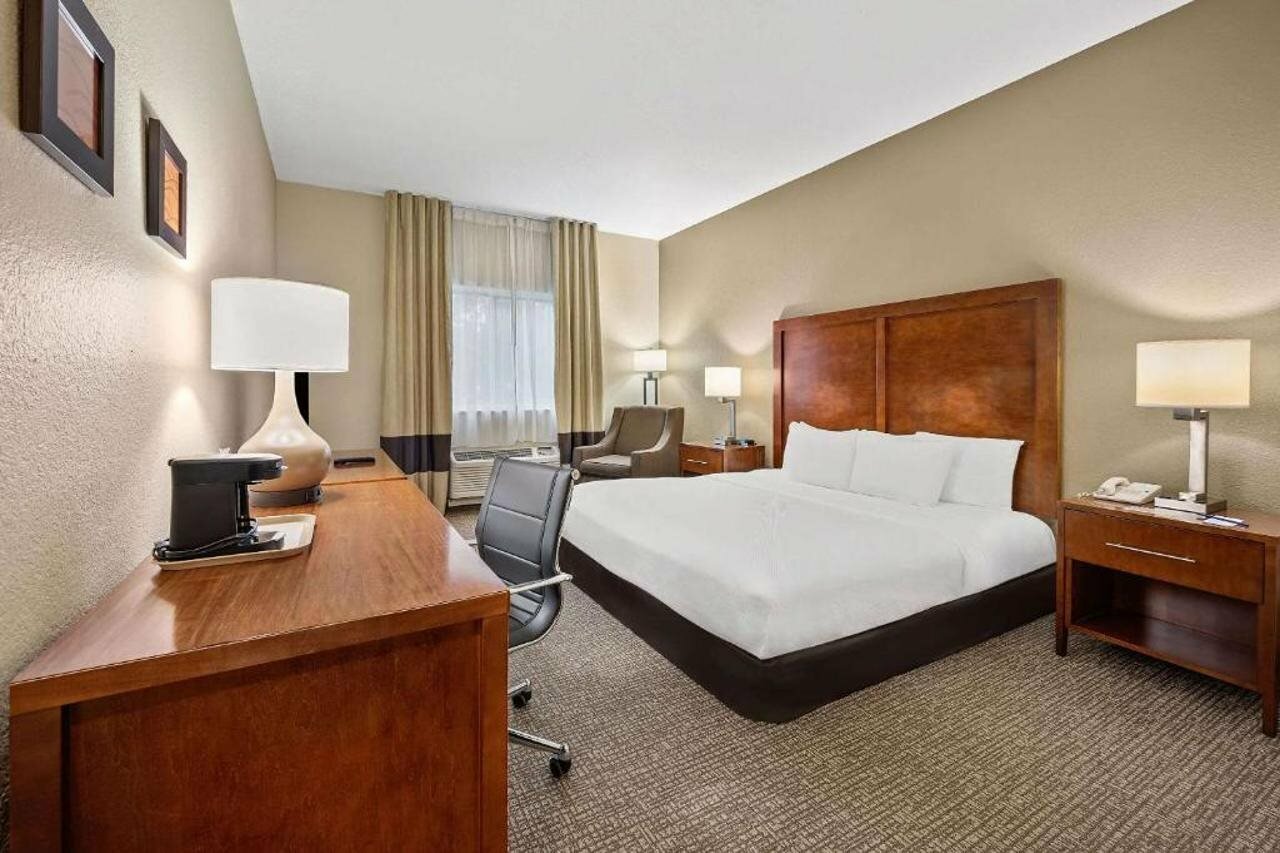 Фото Comfort Inn Fort Myers Northeast