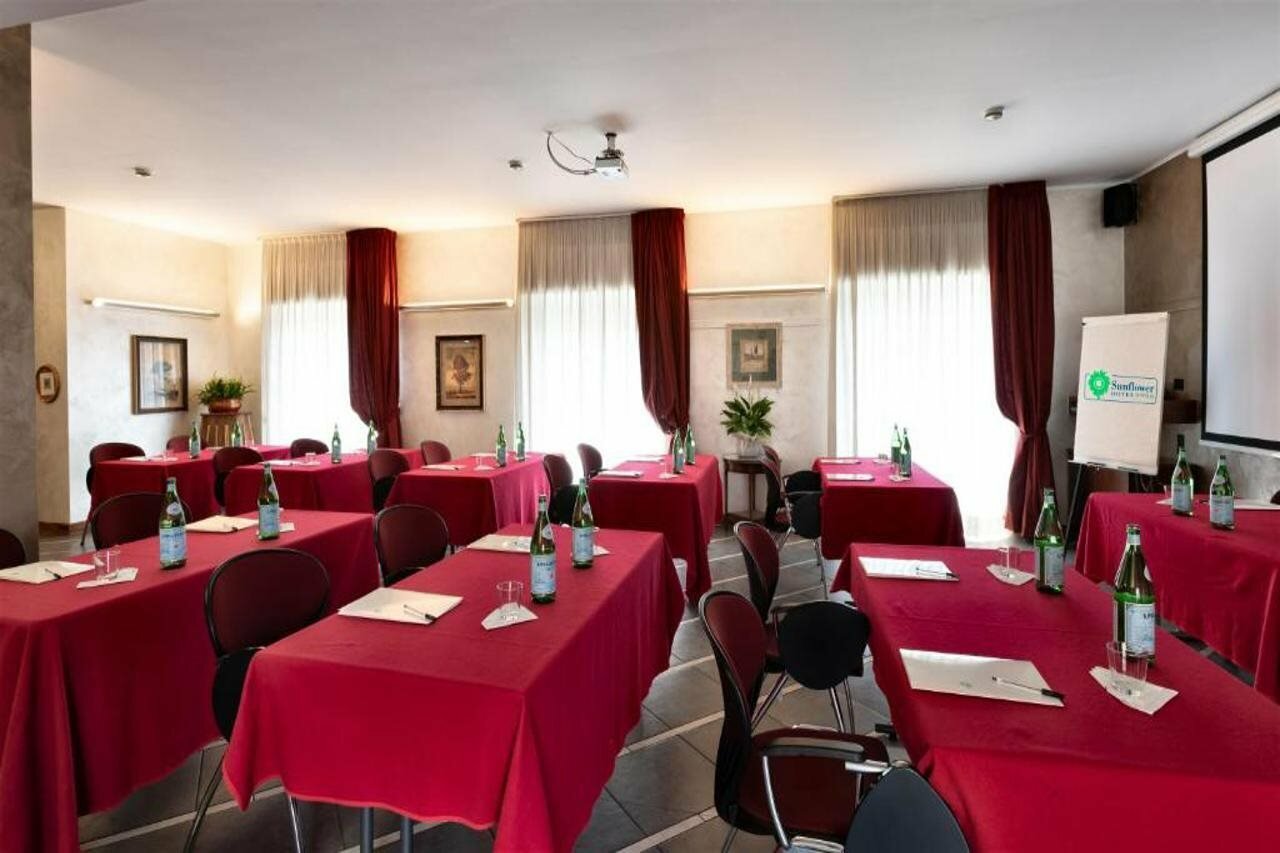 Фото Hotel Sunflower