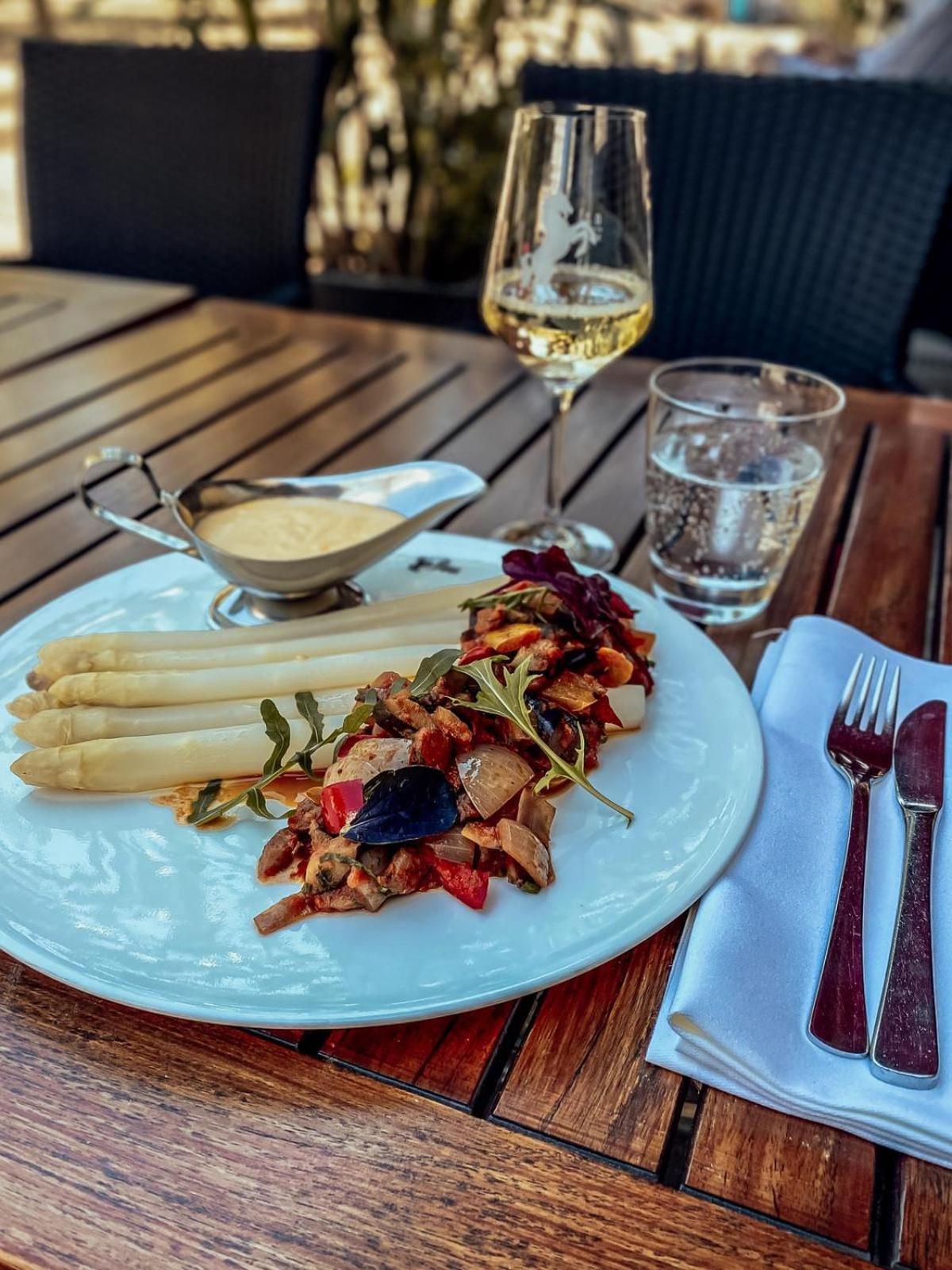 Фото 110200641883