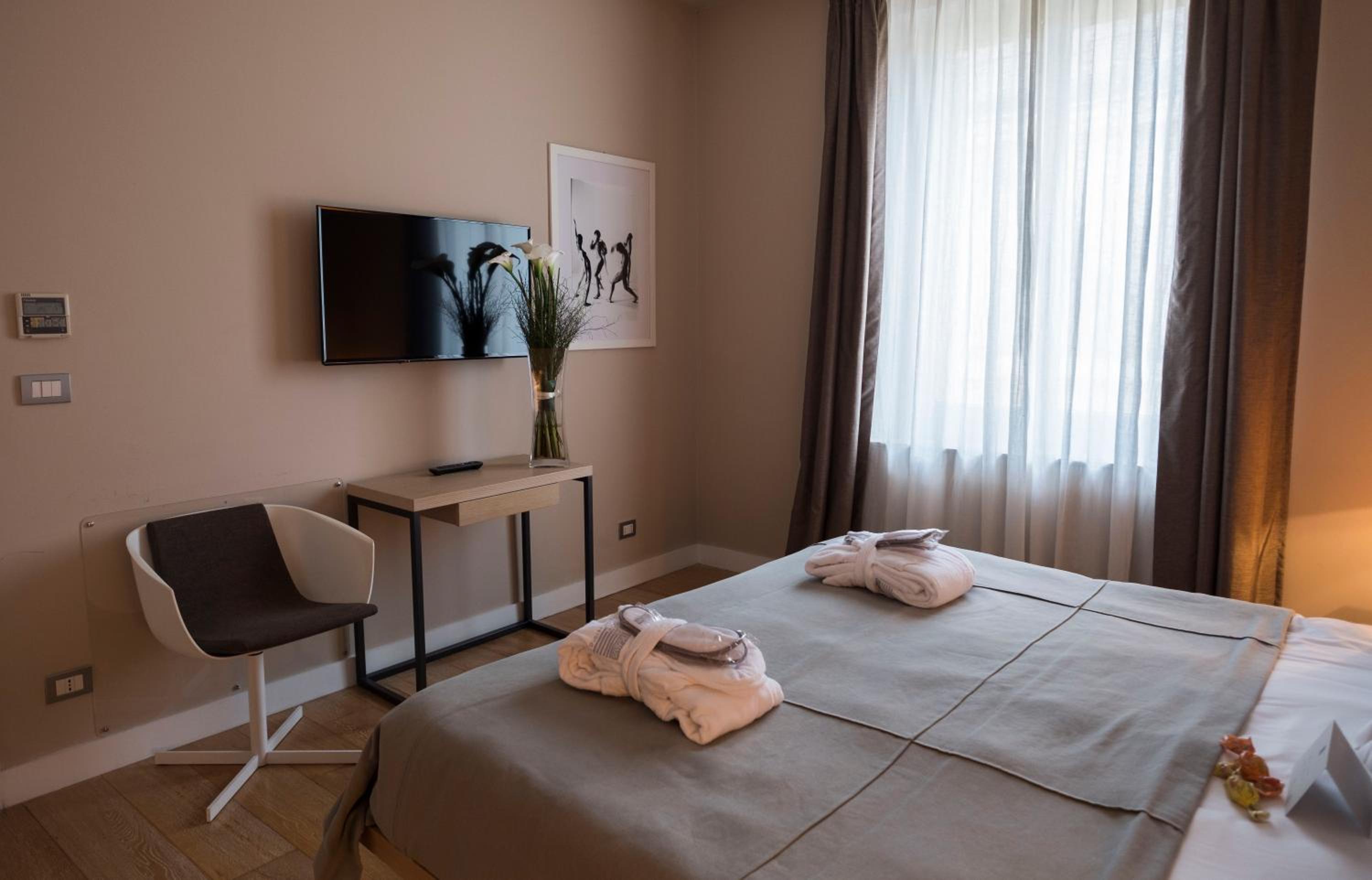 Фото Escalus Luxury Suites Verona