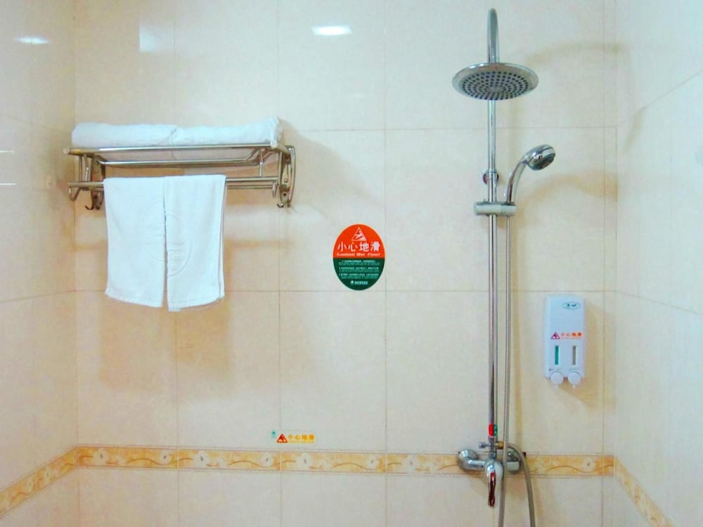 Фото Greentree Inn Beijing Yanqing Gaota Rd Express Hotel