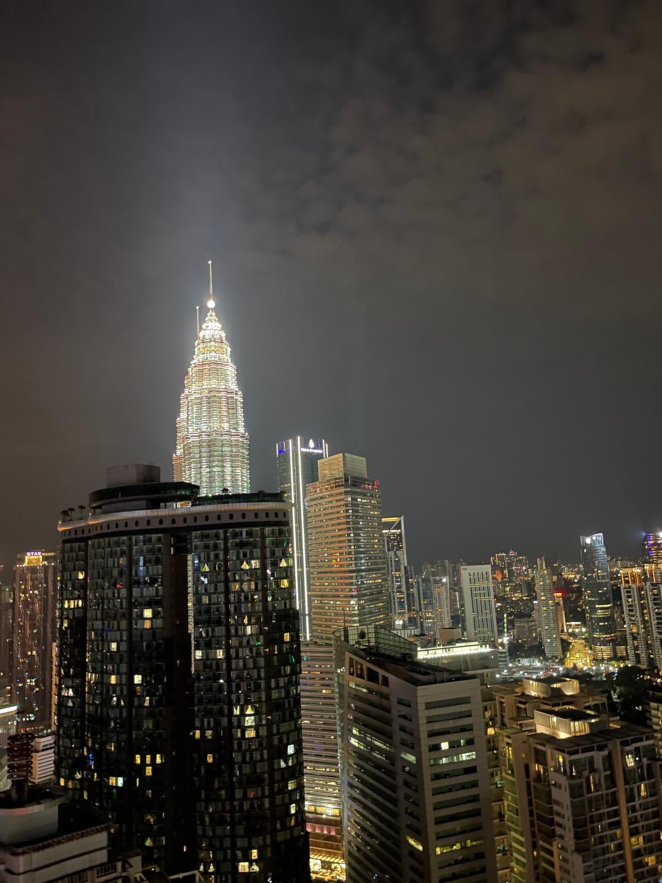 Фото Vortex Suites KLCC Kuala Lumpur