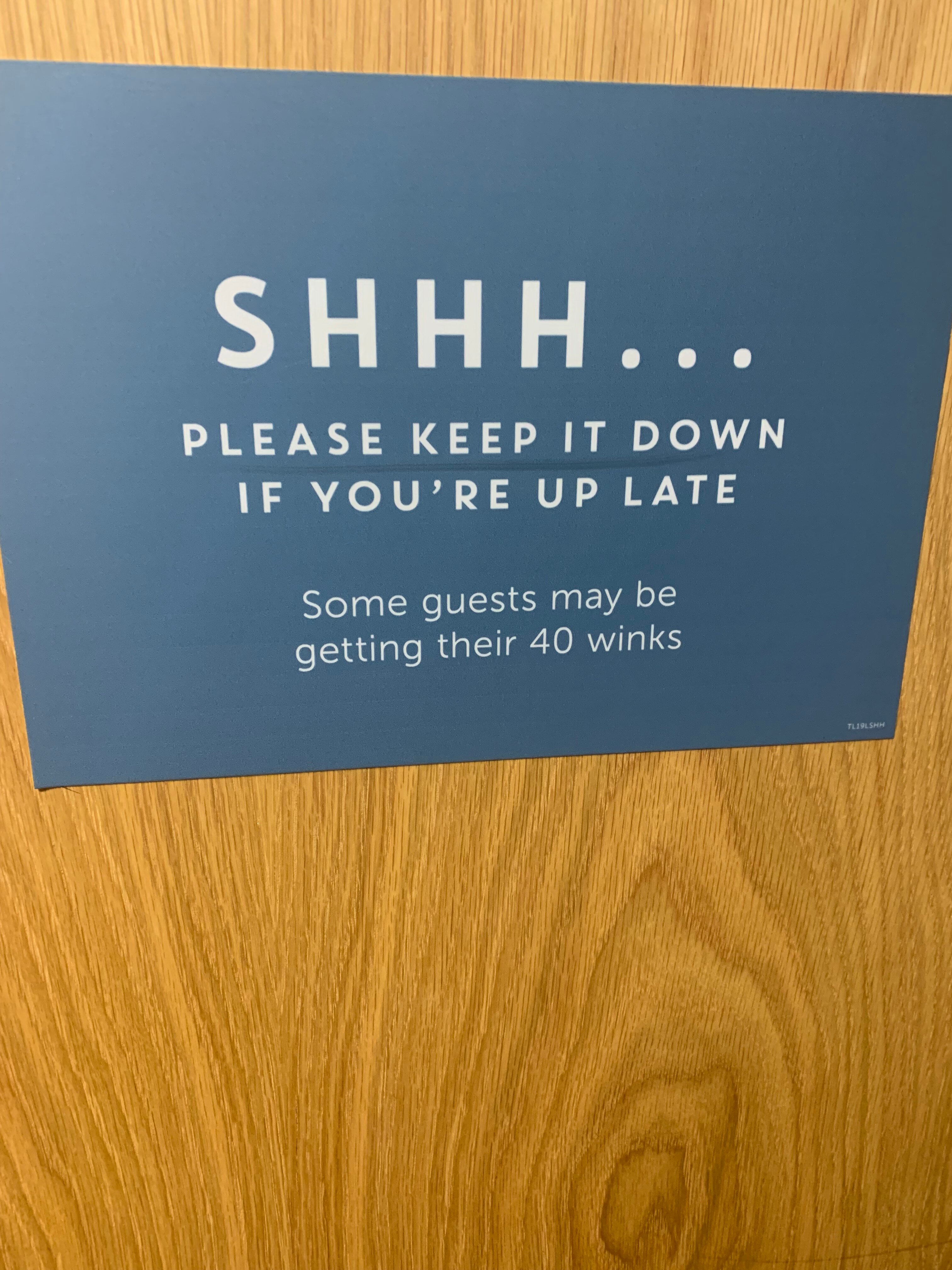 Фото Travelodge Edinburgh Central