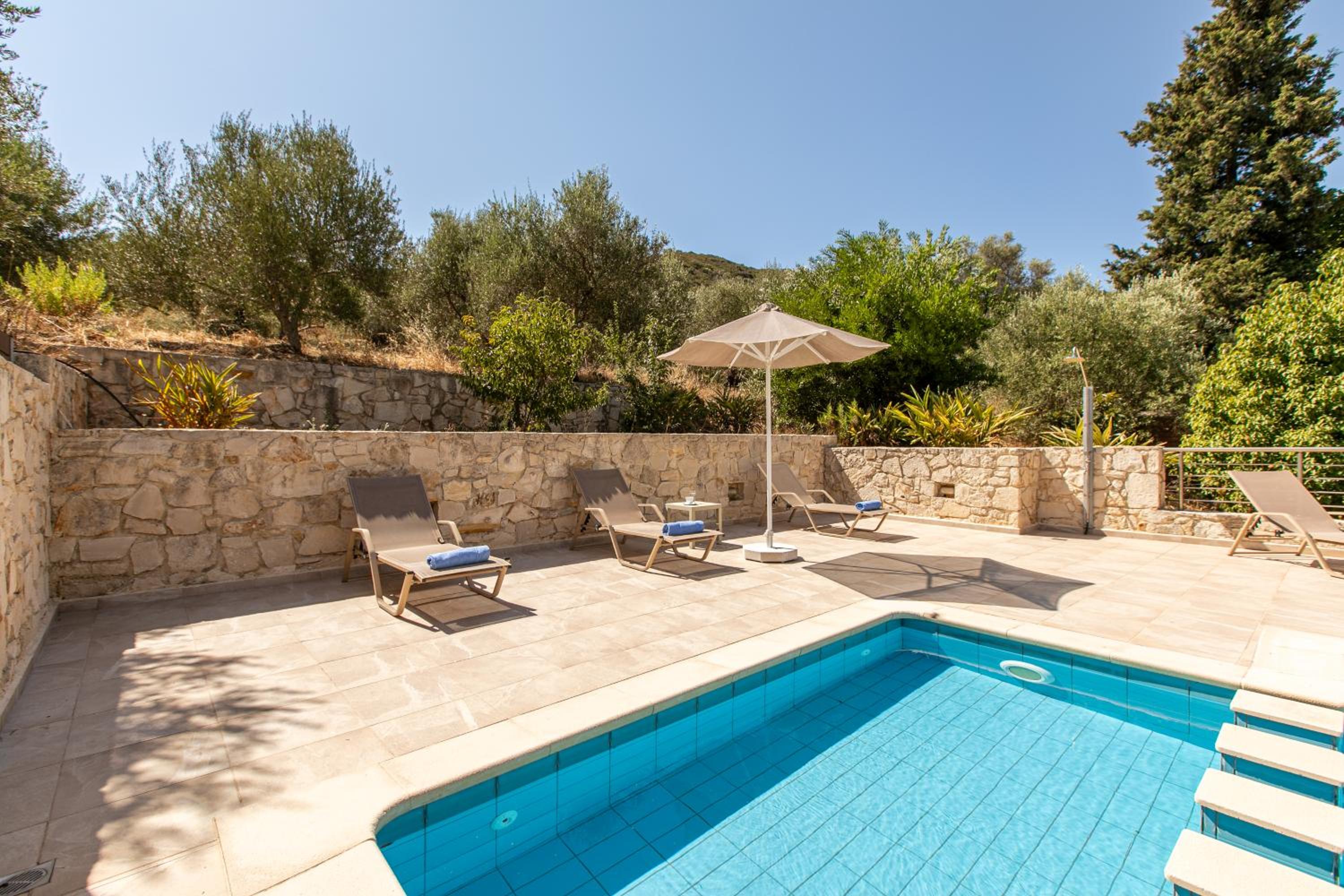 Фото Neaira Villas Chania