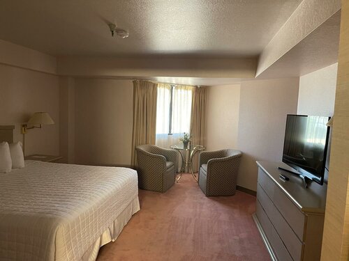 Гостиница Ramada by Wyndham Viscount Suites Tucson East в Тусоне