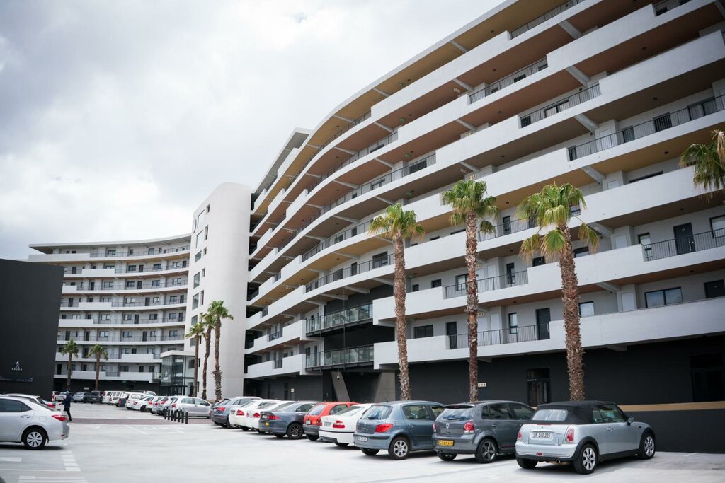 Apartments Unit 610 Waters Edge, Capetown, photo