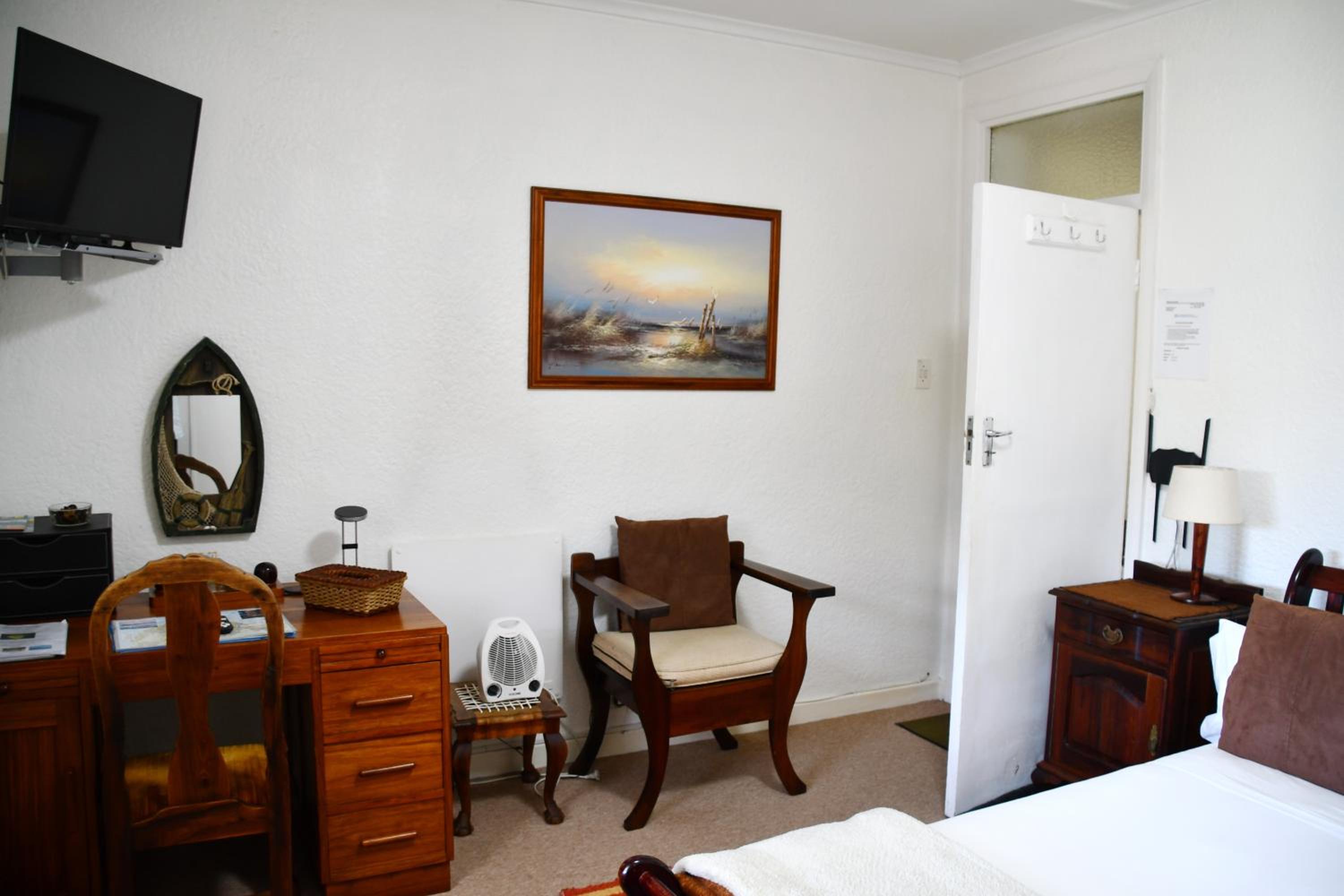 Фото Bradclin House