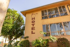 Гостиница Cal Mar Hotel Suites