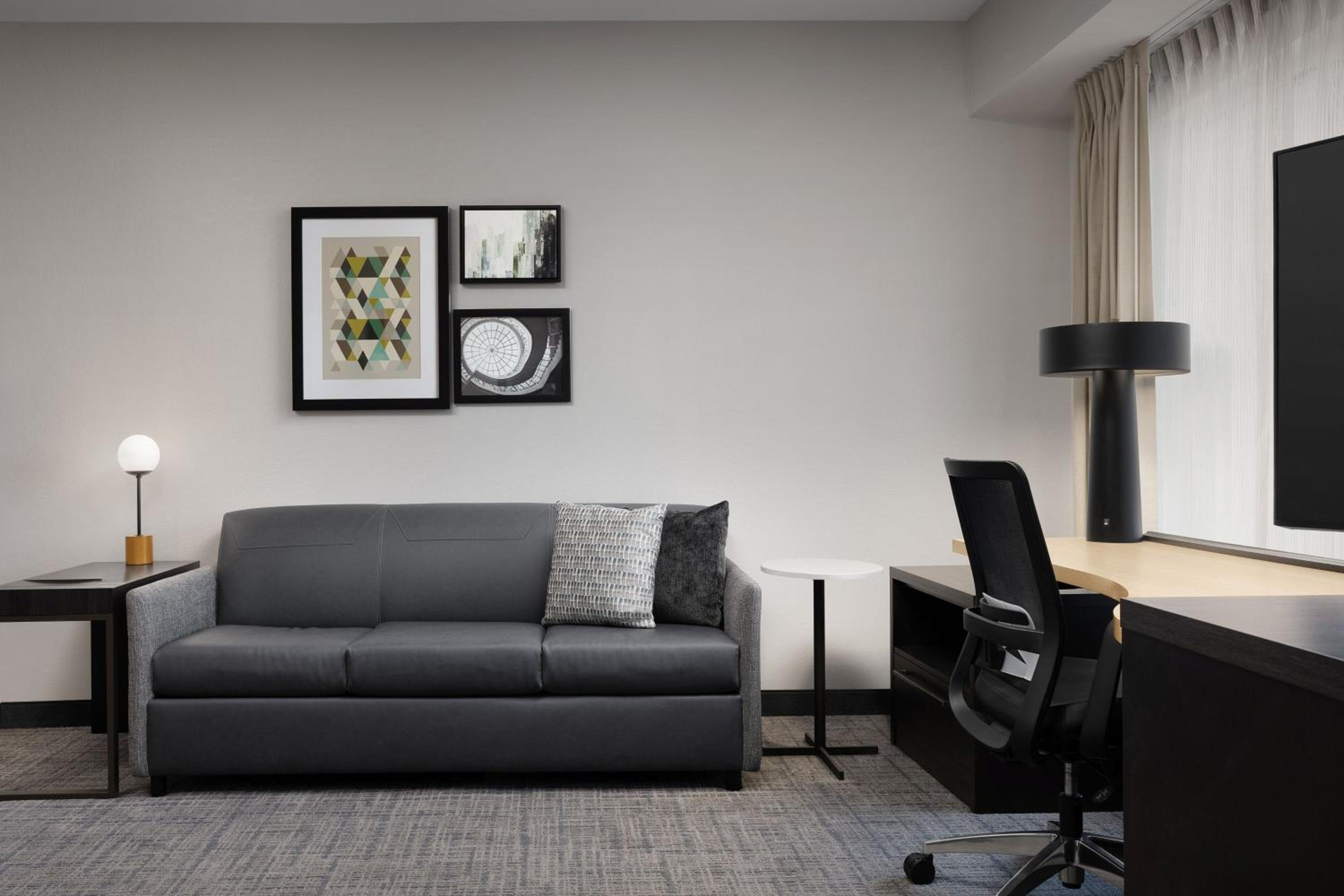 Фото Residence Inn by Marriott Charlotte SouthPark