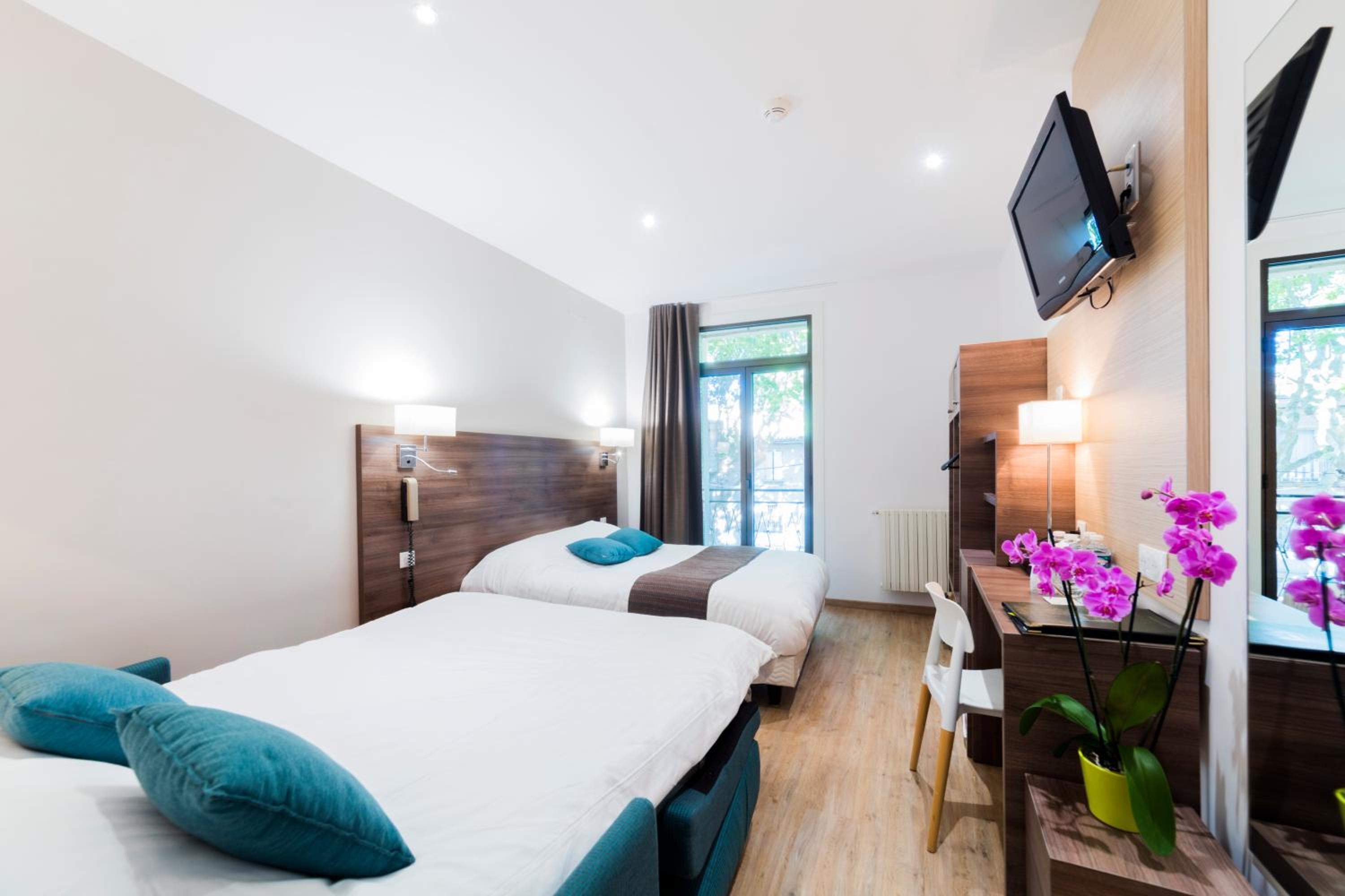 Фото Hotel Restaurant Le Cours