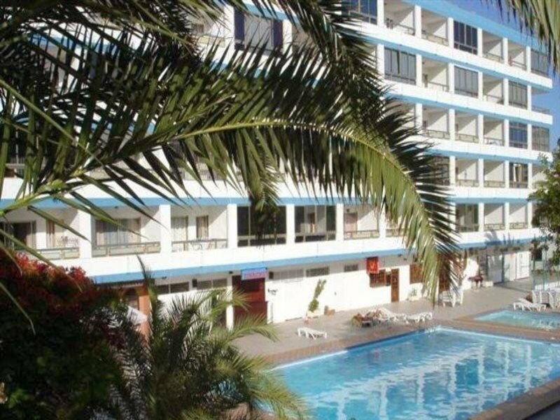 Фото отеля 1