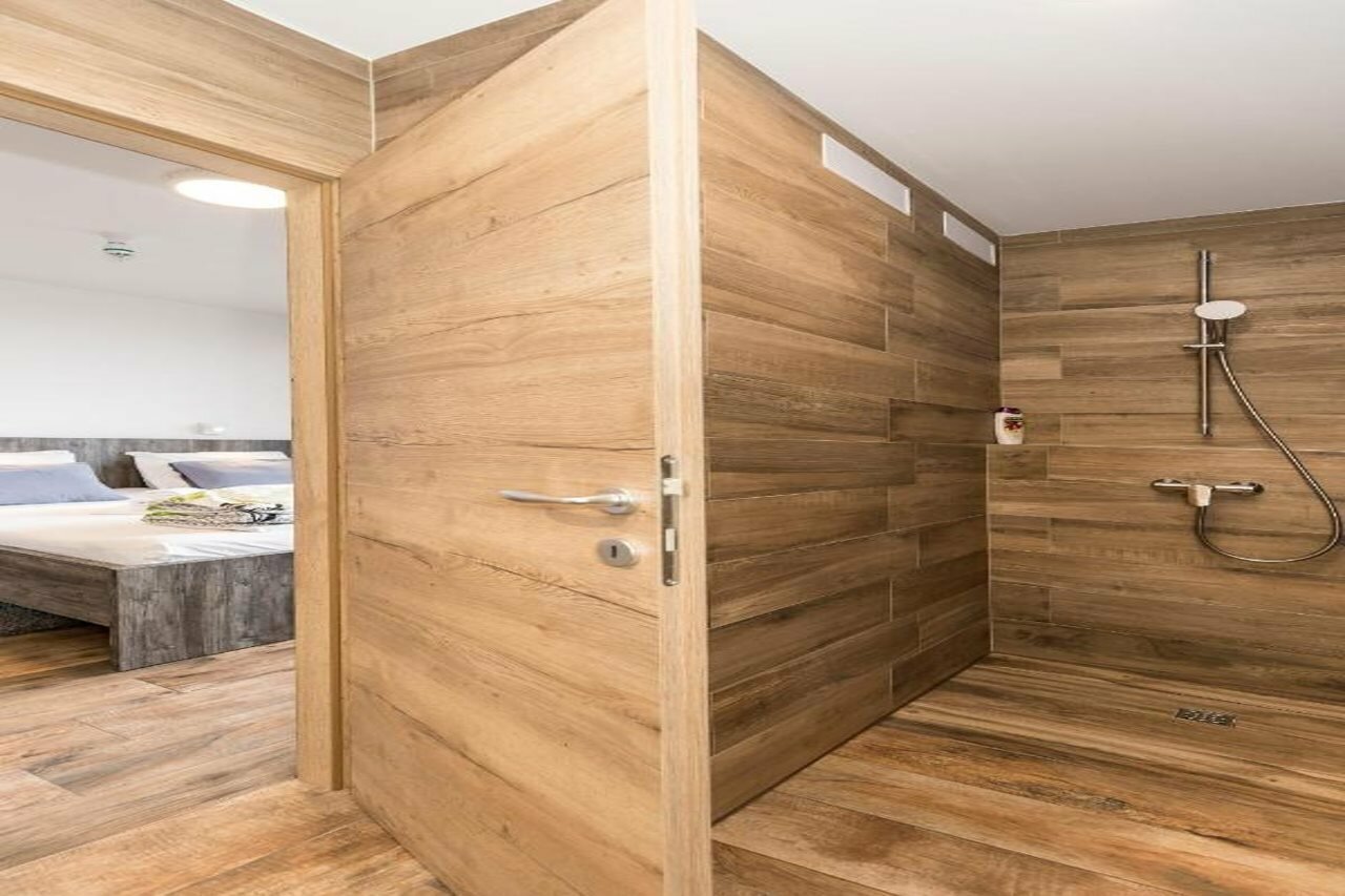 Фото Apinelo Tower Rooms