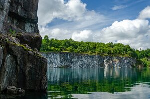 Marble Quarry (Republic of Karelia, Sortavalskiy munitsipalny okrug, posyolok Ruskeala, Mramorny karyer) ، معلم جذب سياحي