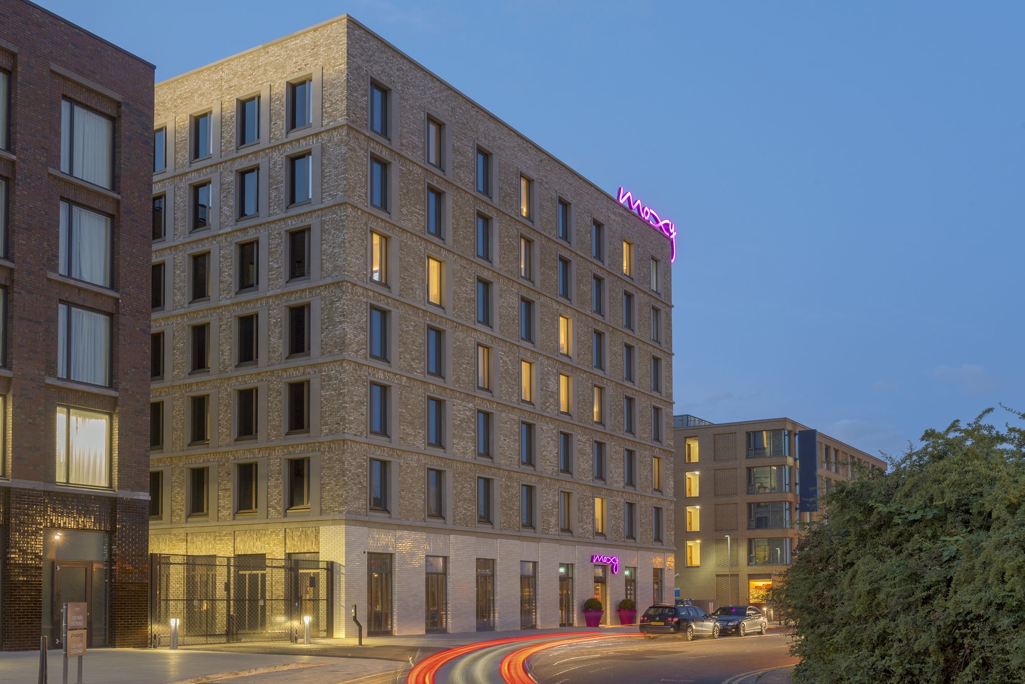 Фото Moxy London Excel