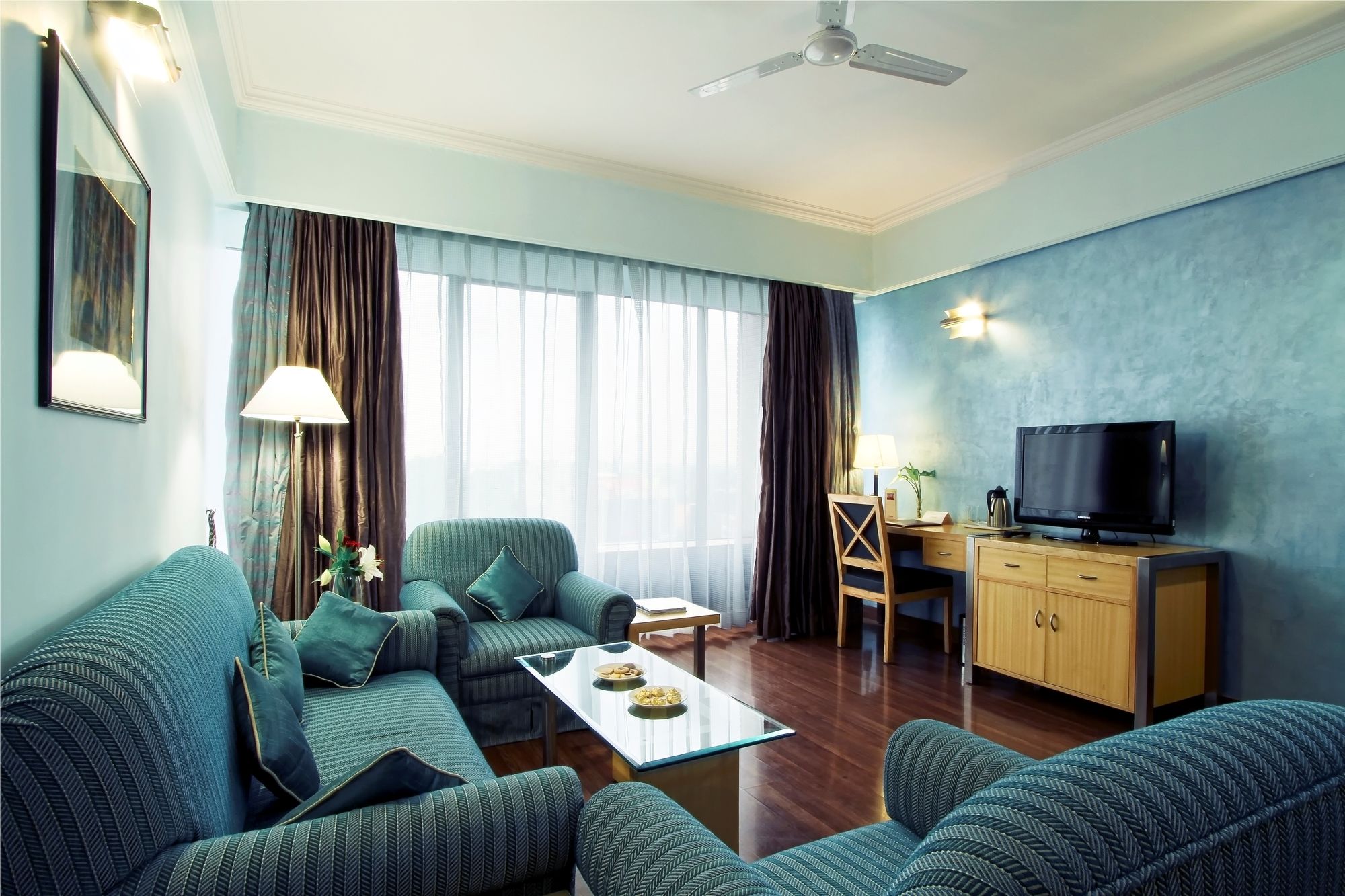 Фото The Piccadily Lucknow