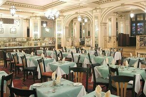 Гостиница Adelphi Hotel