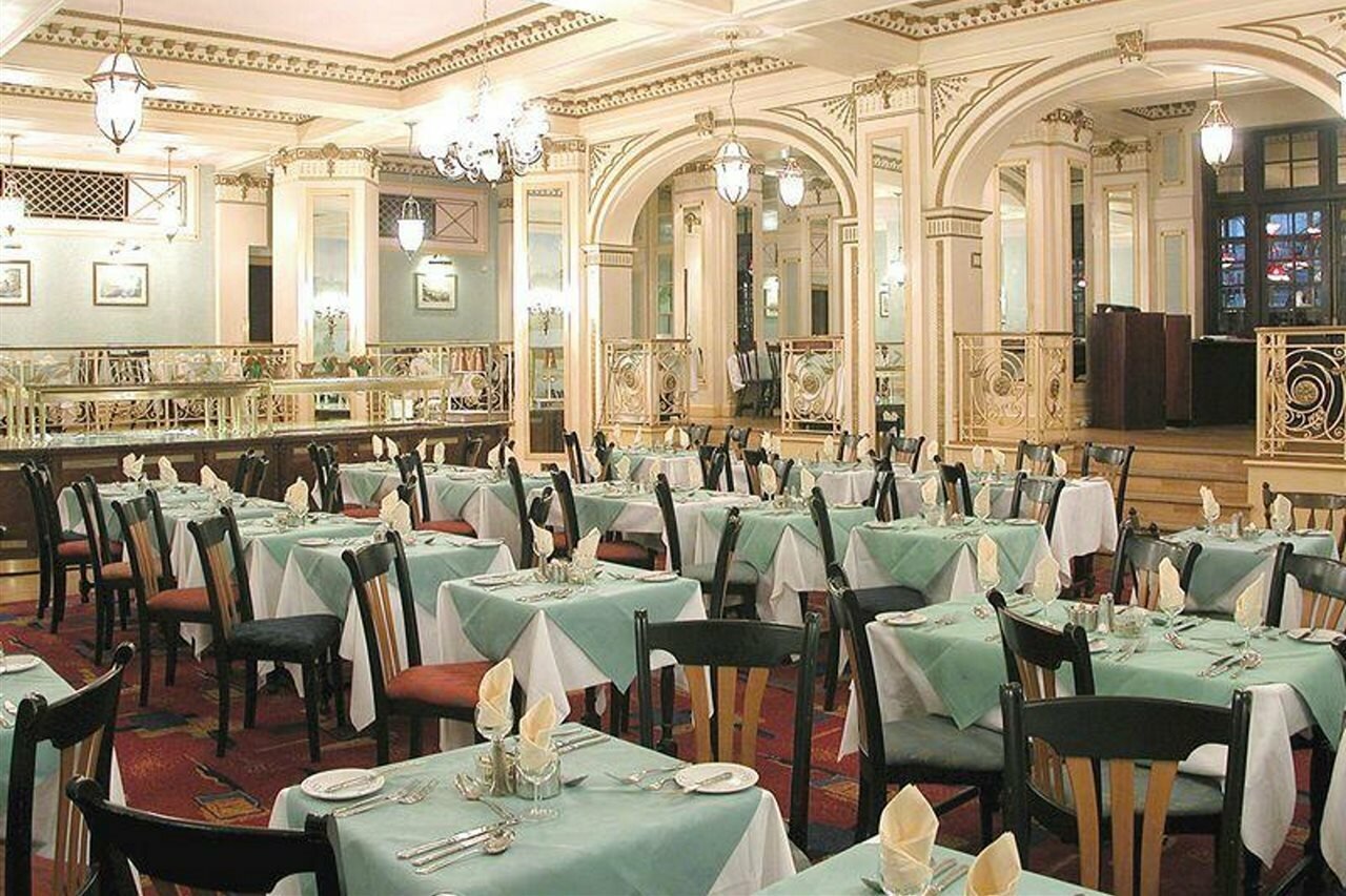 Фото Adelphi Hotel