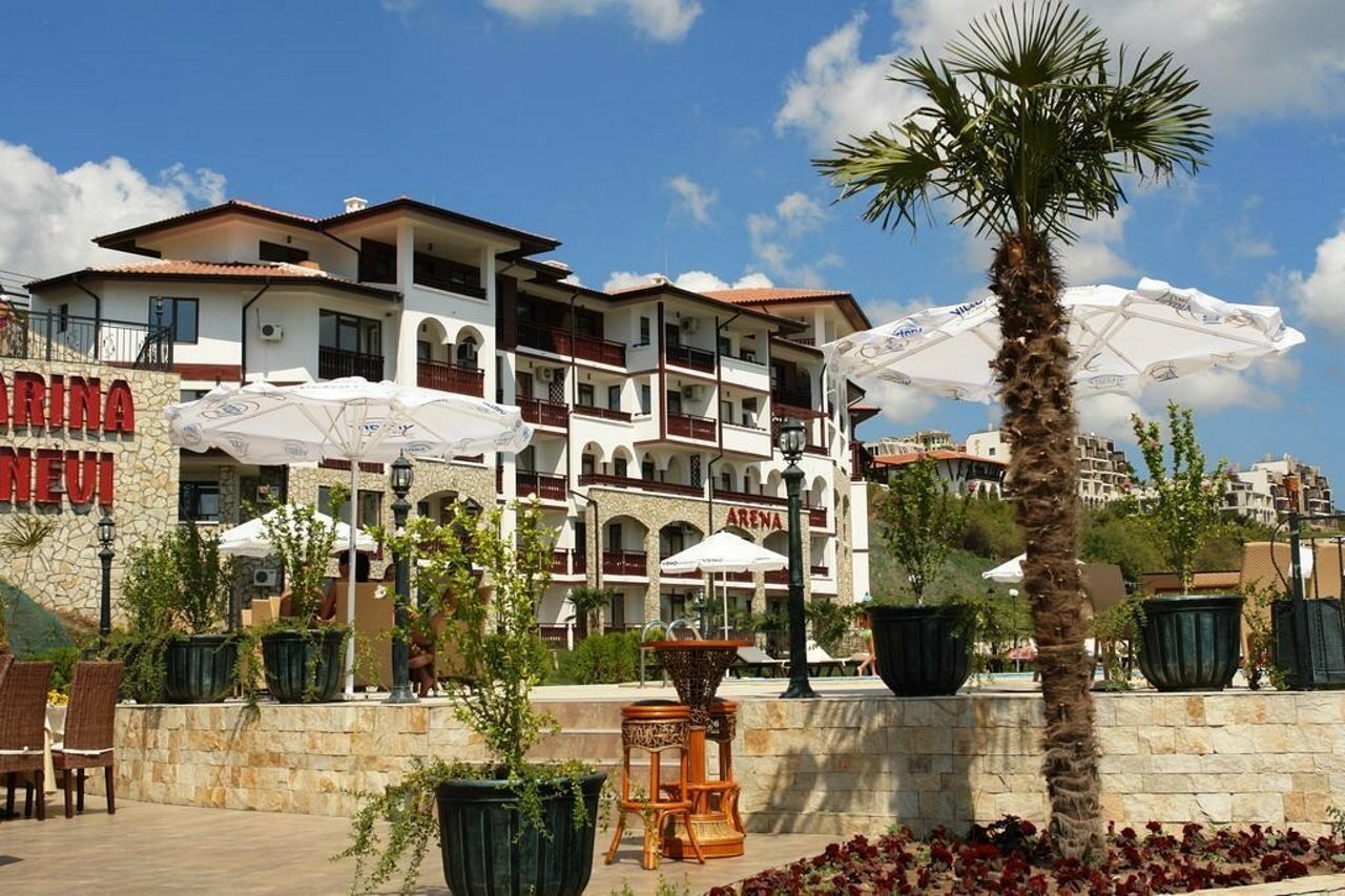 Фото Arena Aparthotel