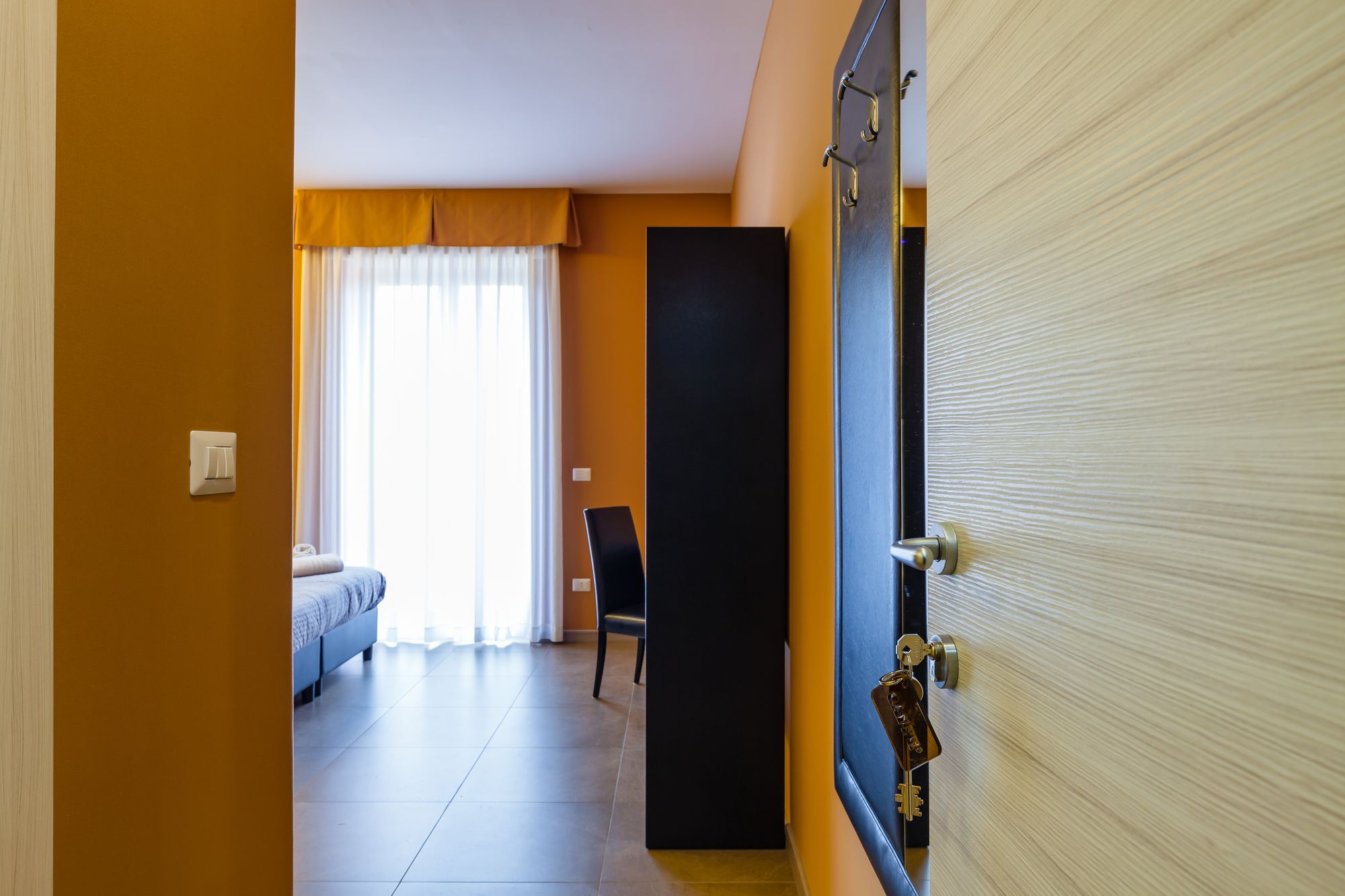 Фото Bh Napoli Railway