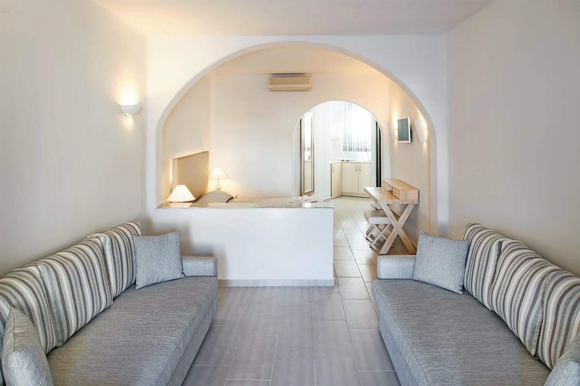 Фото Aegean Plaza Hotel