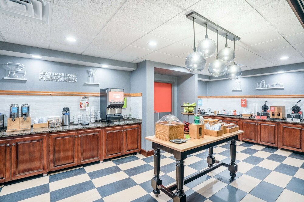 Фото Hampton Inn & Suites by Hilton West Little Rock