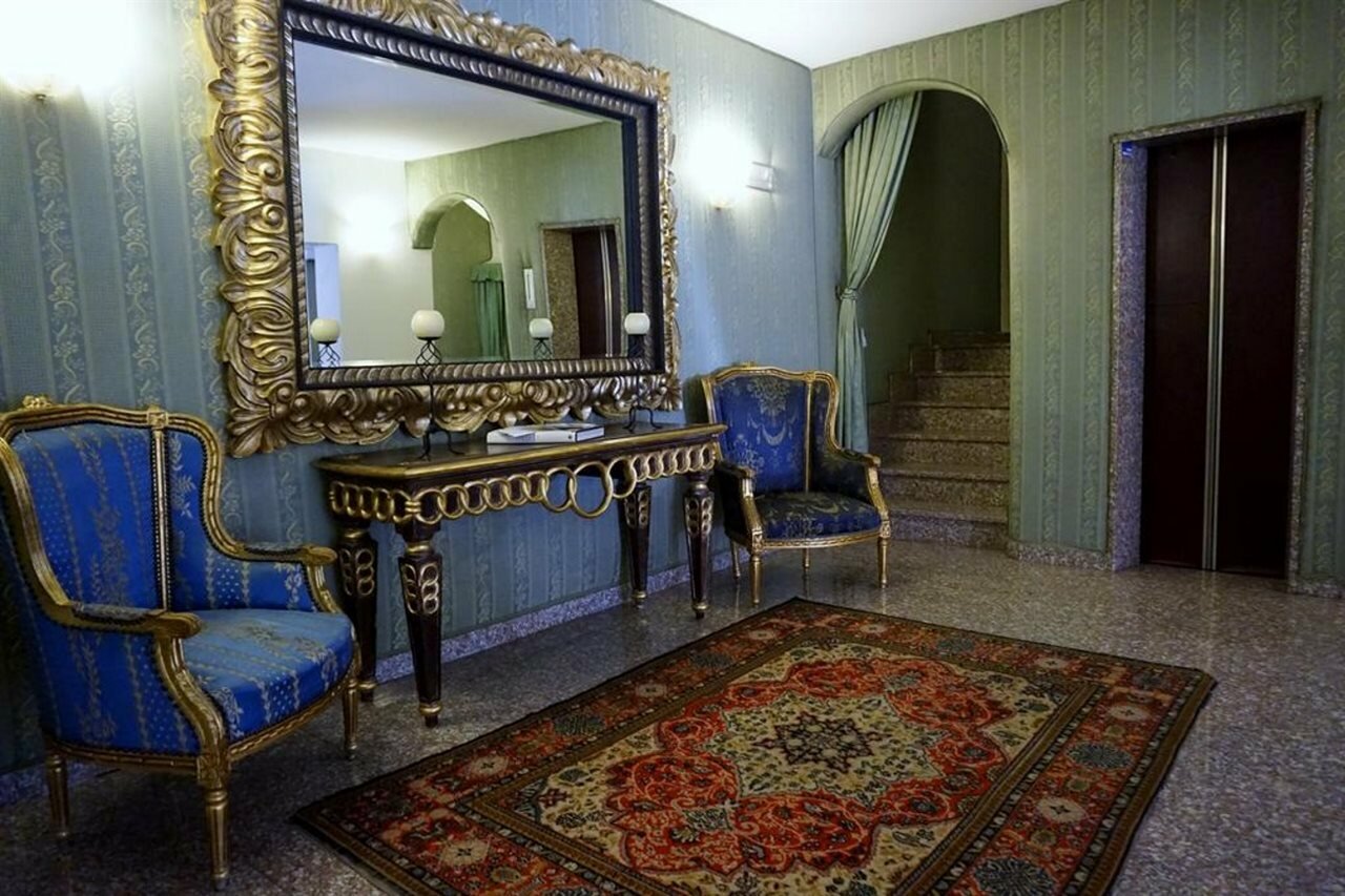 Фото Colonna Palace Mediterraneo