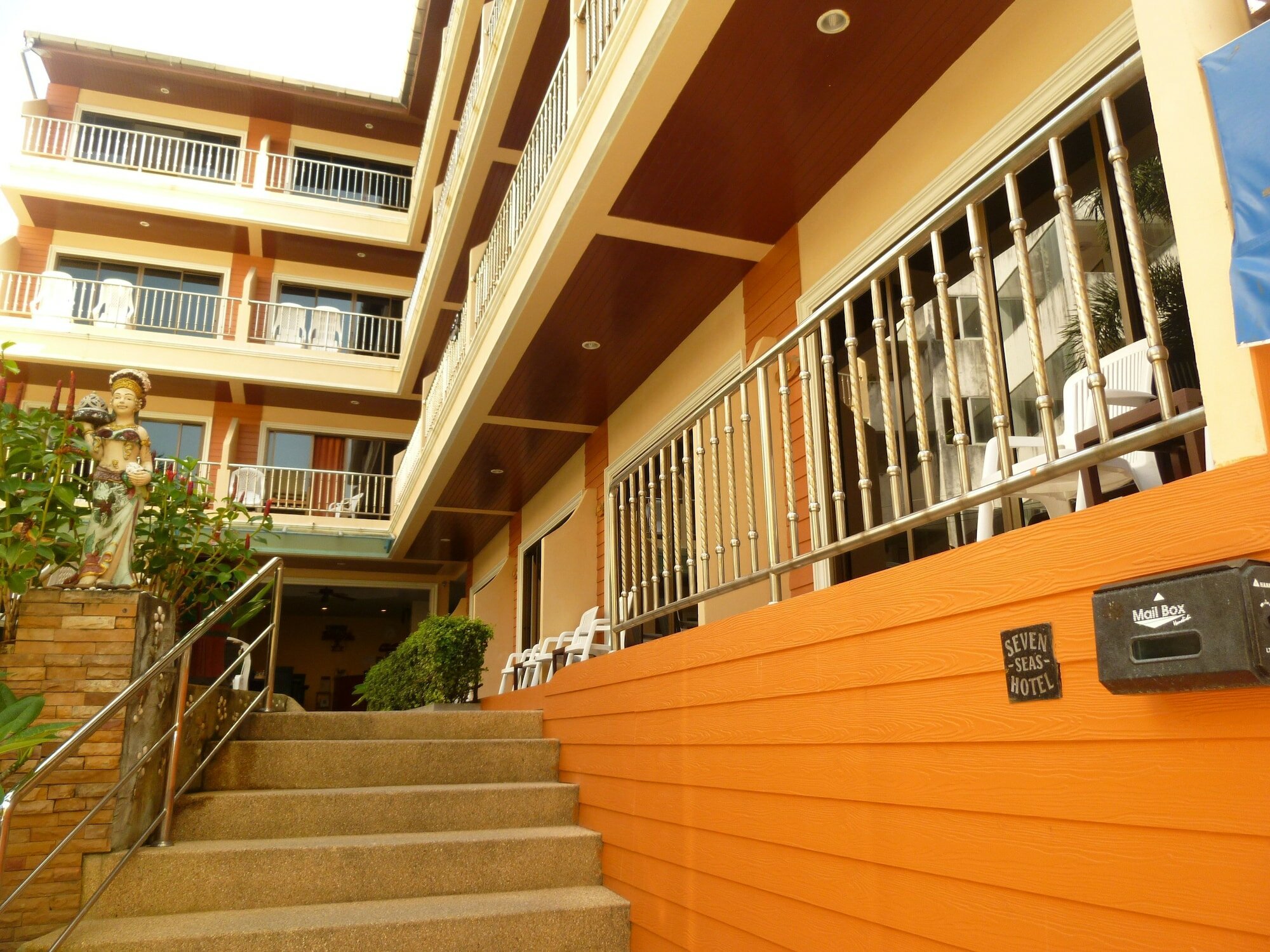 Фото Seven Seas Hotel