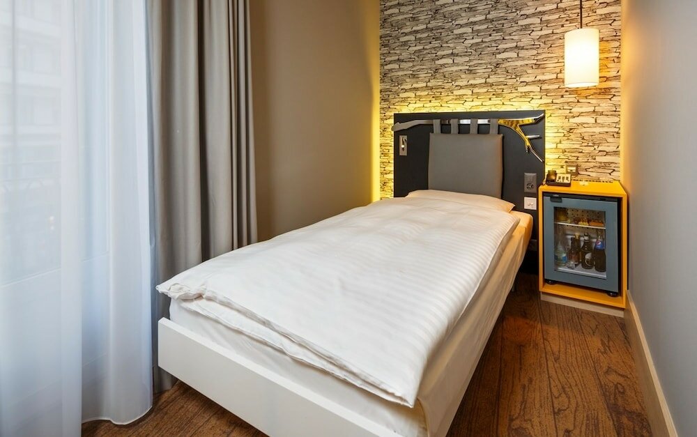 Фото Swiss Wine by Fassbind