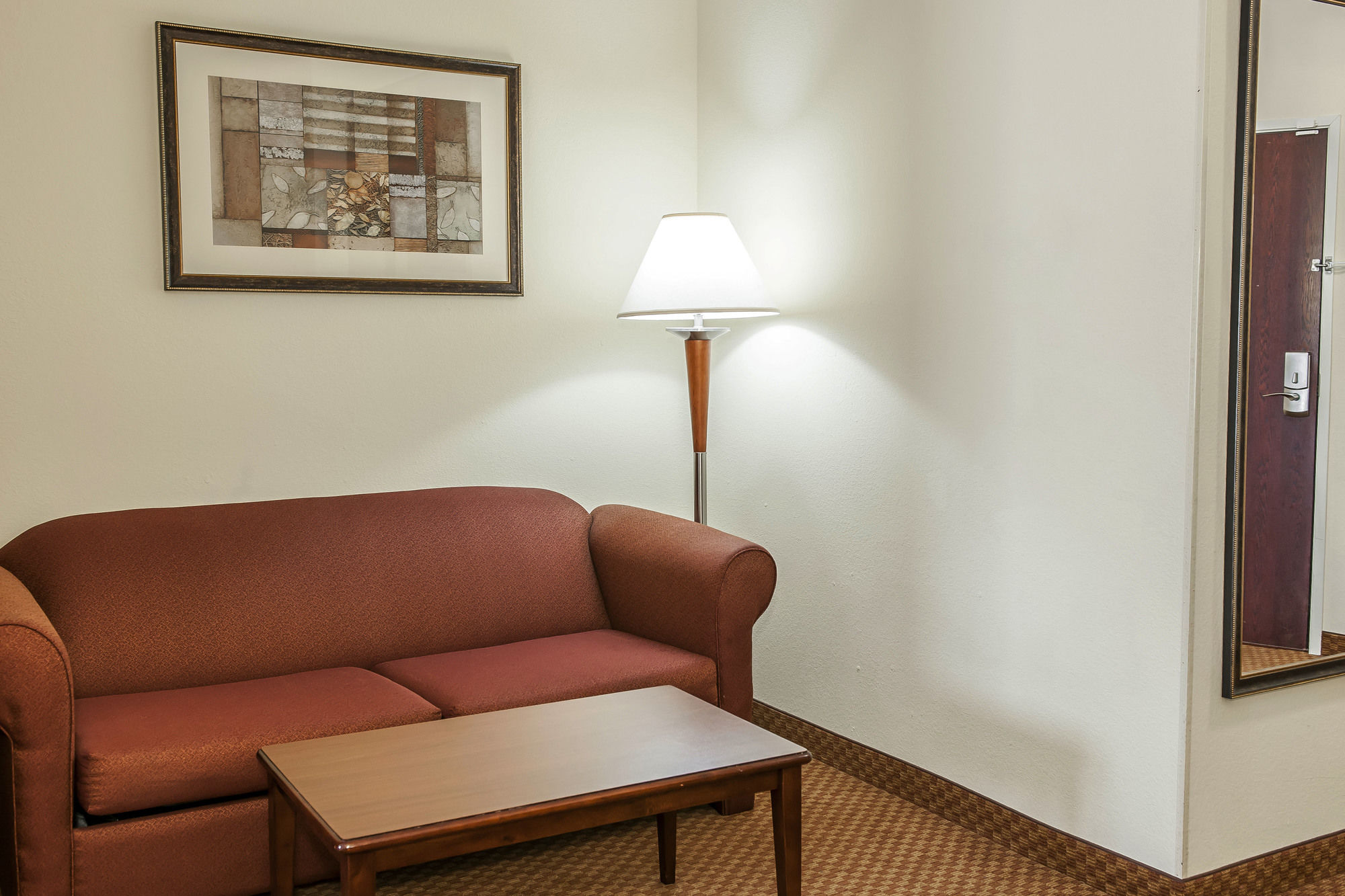 Фото Comfort Suites Cincinnati Airport