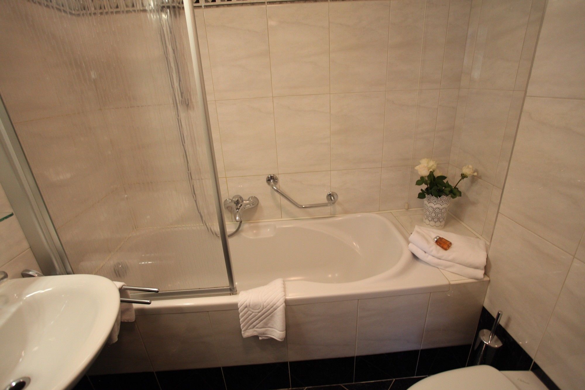 Фото Hotel Korana Srakovcic