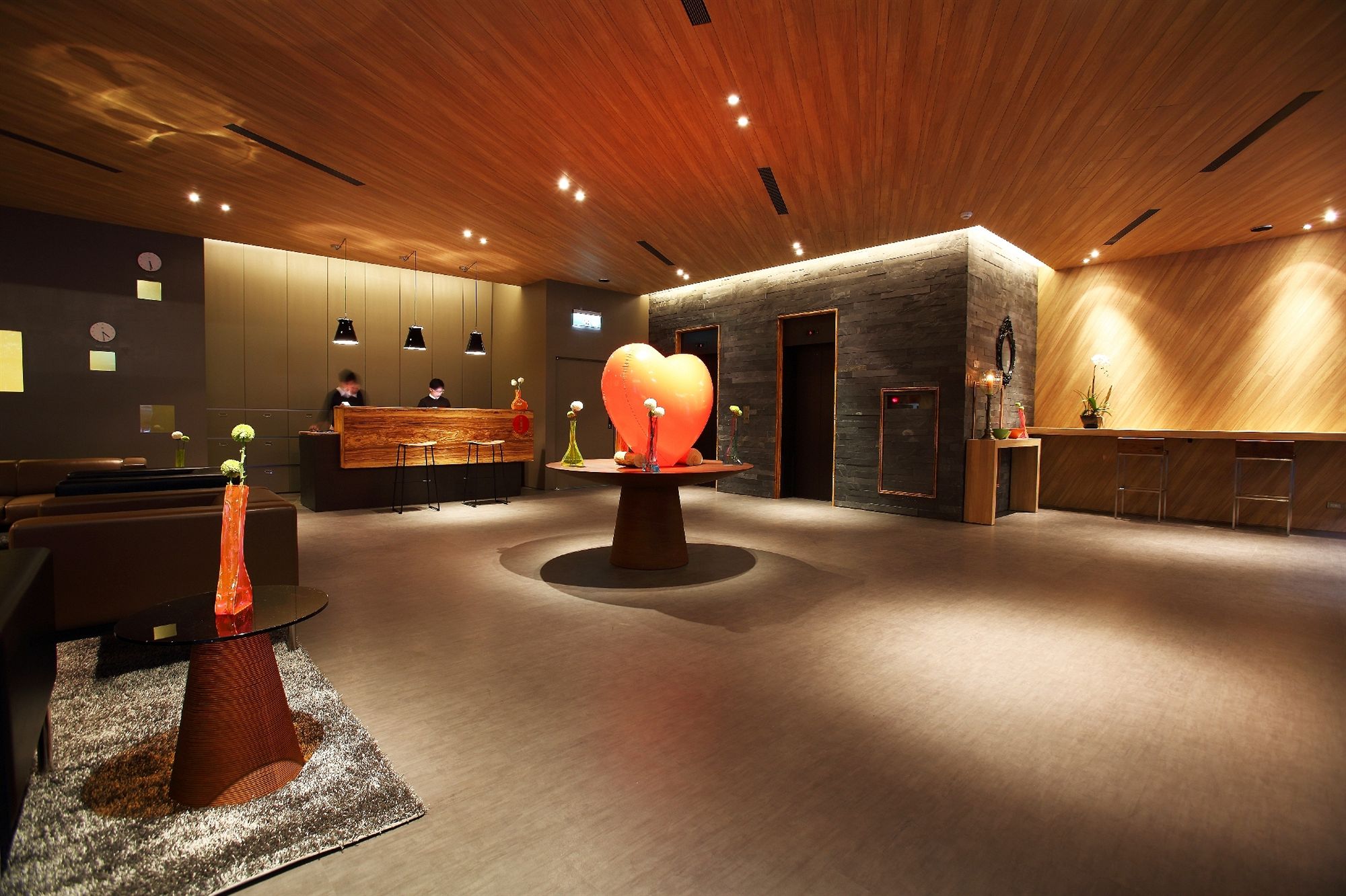 Фото Hotel j Metropolis