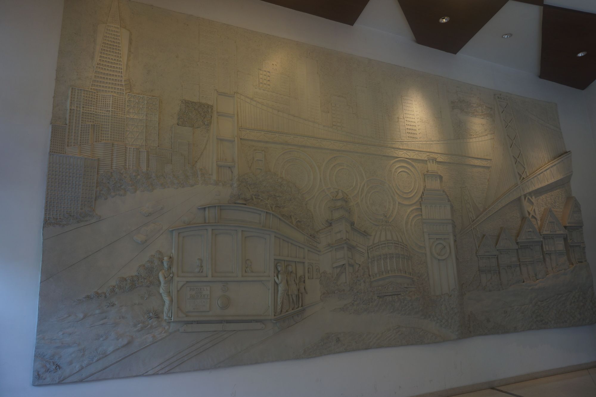 Фото Sfo Hotel and Suites