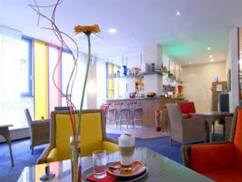 Фото Junges Hotel Hamburg