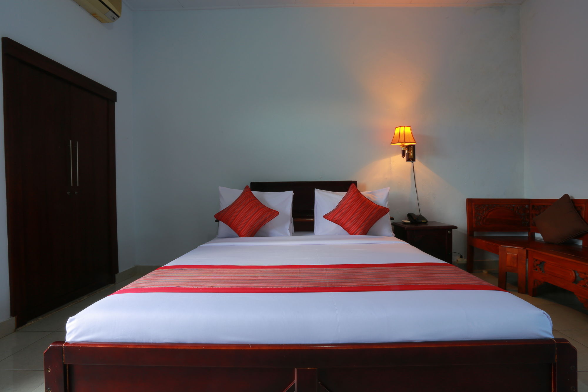 Фото Warsa Garden Bungalows