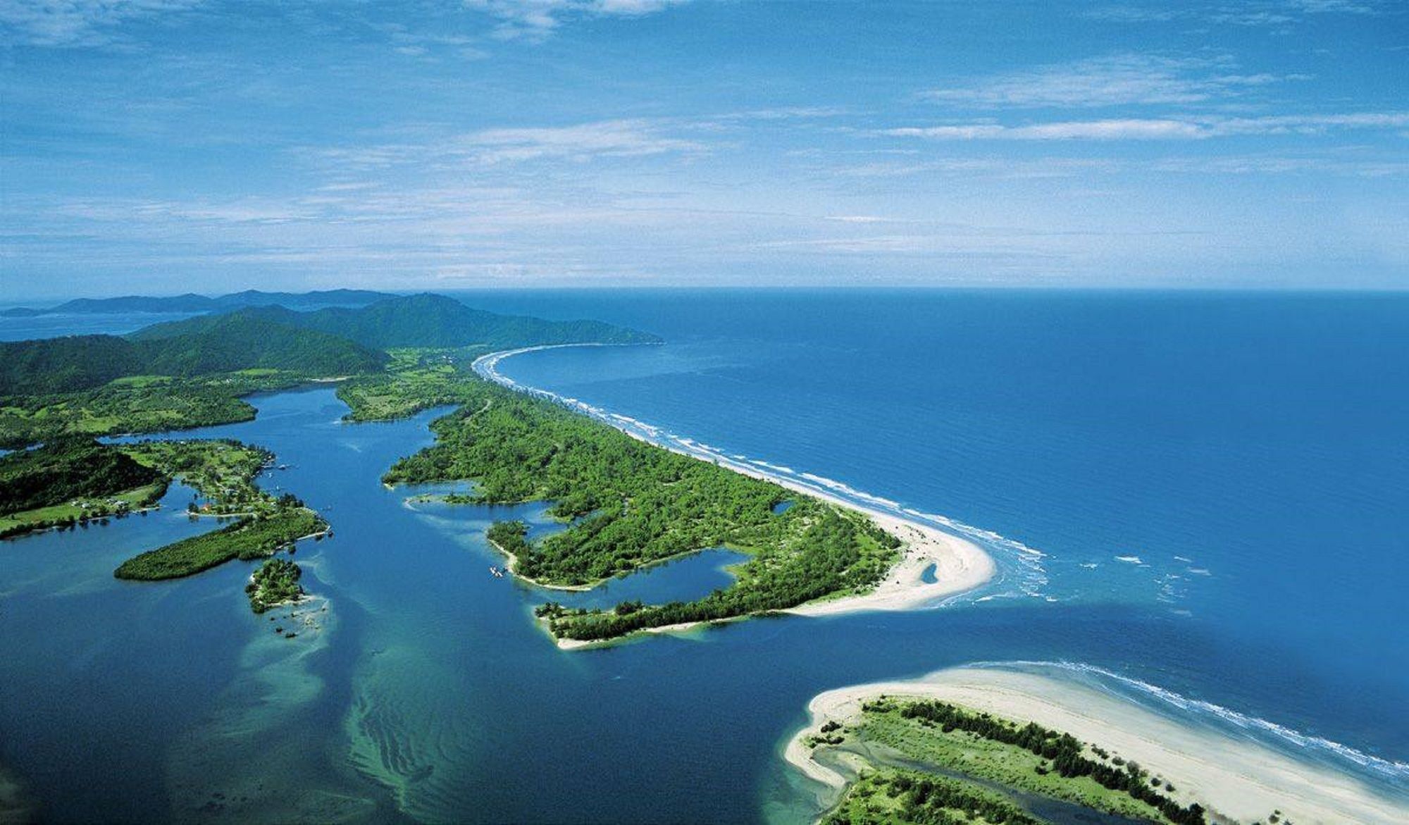 Фото Borneo Beach Villa & Suite