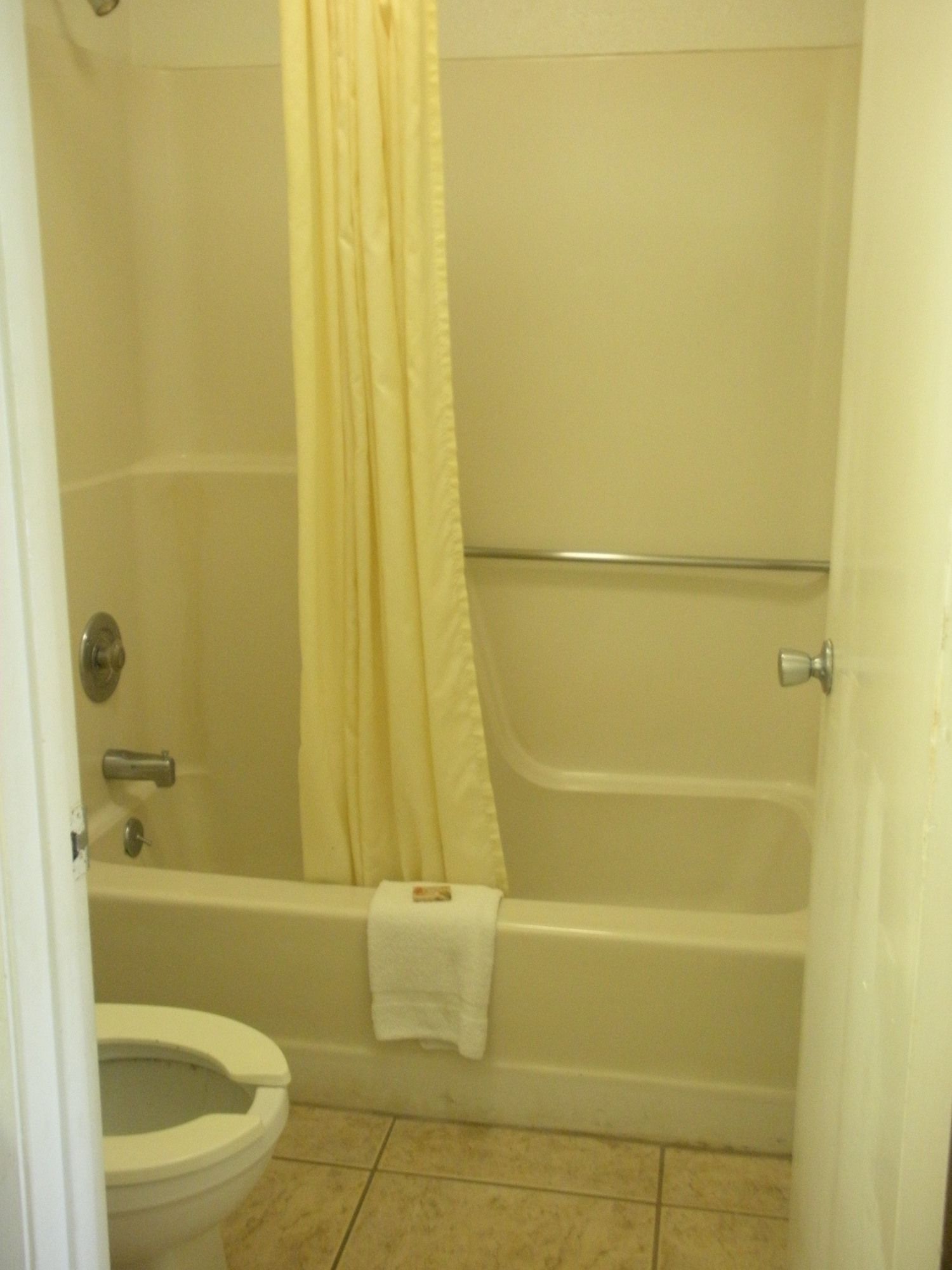 Фото Ambassador Inn