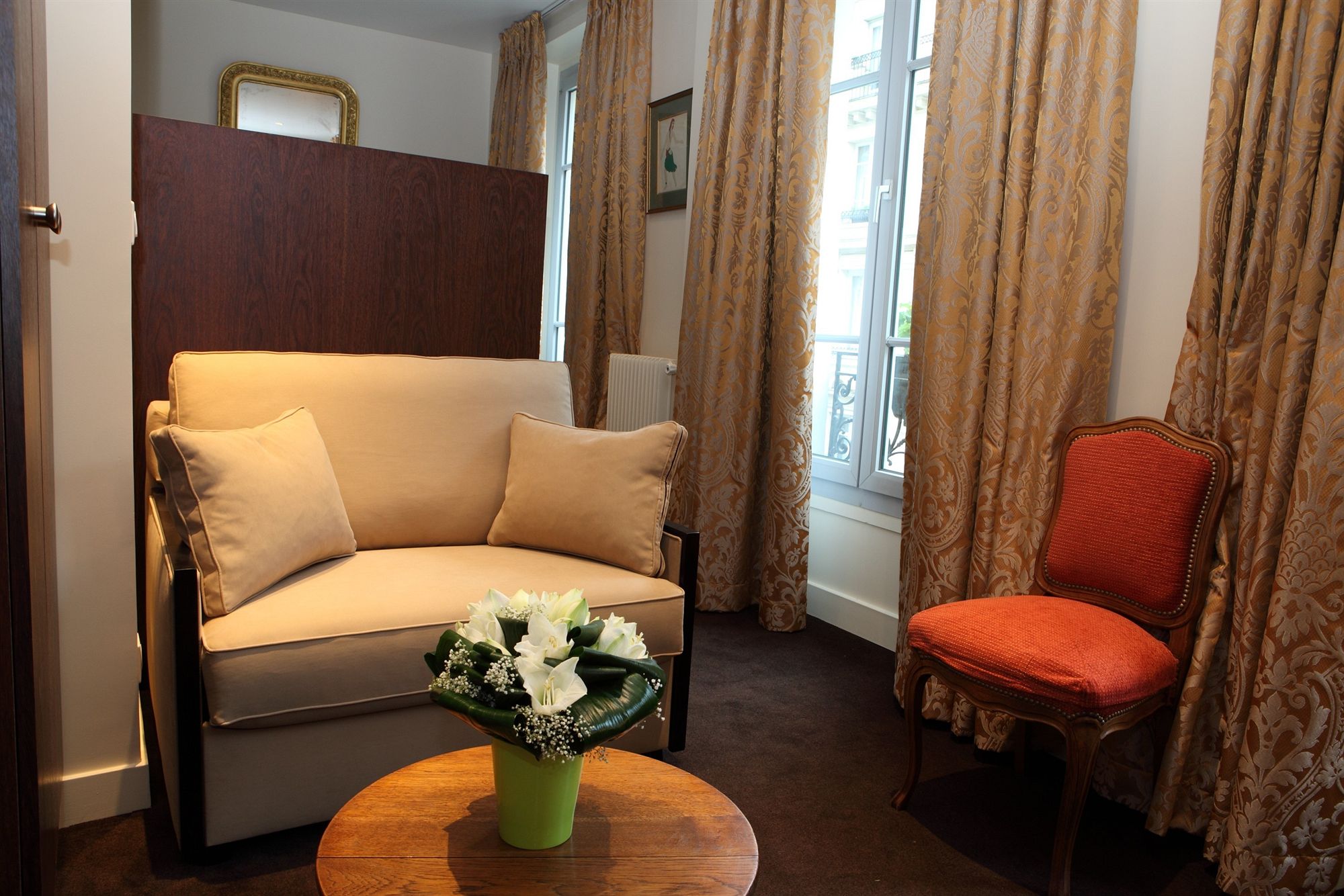 Фото Queens Boutique Hotel