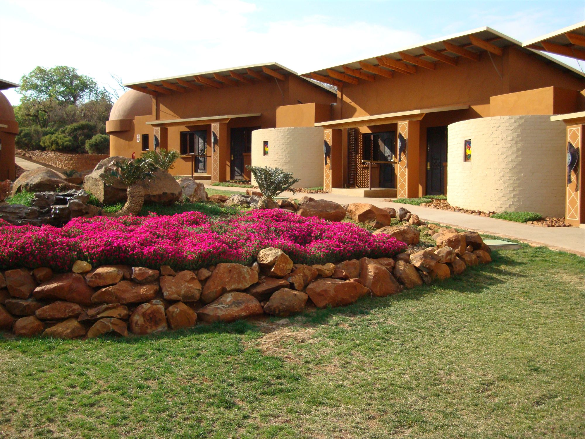 Фото Thaba Eco Hotel