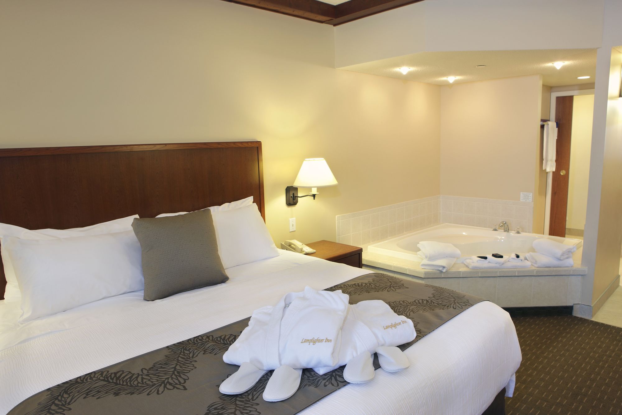 Фото Best Western Plus Lamplighter Inn & Conference Centre