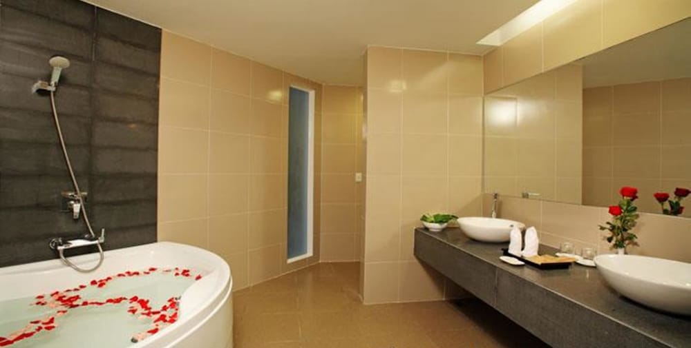 Фото Unique Mui Ne Resort and SPA