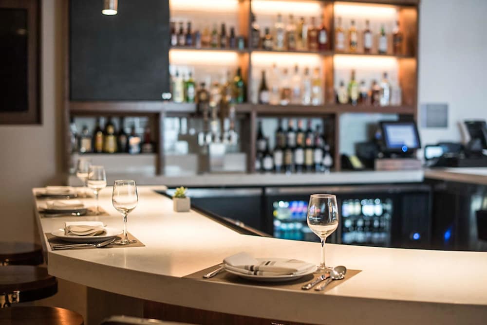 Фото Cambria Hotel Lax