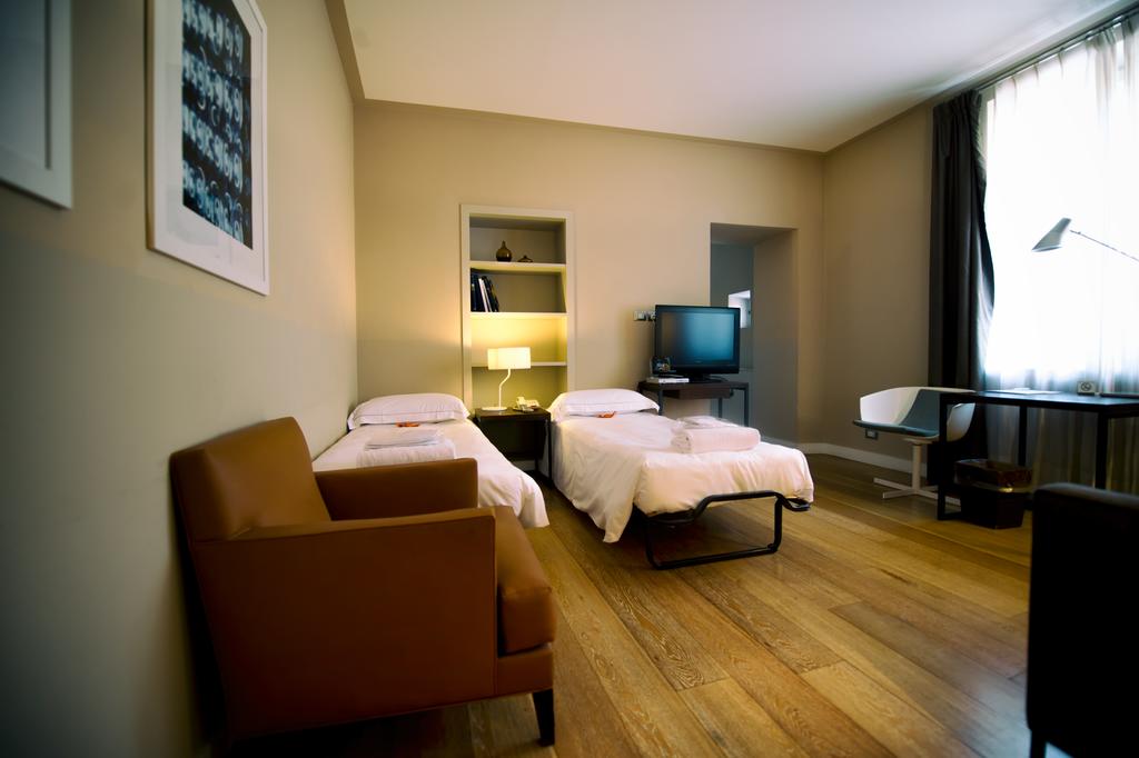 Фото Escalus Luxury Suites Verona